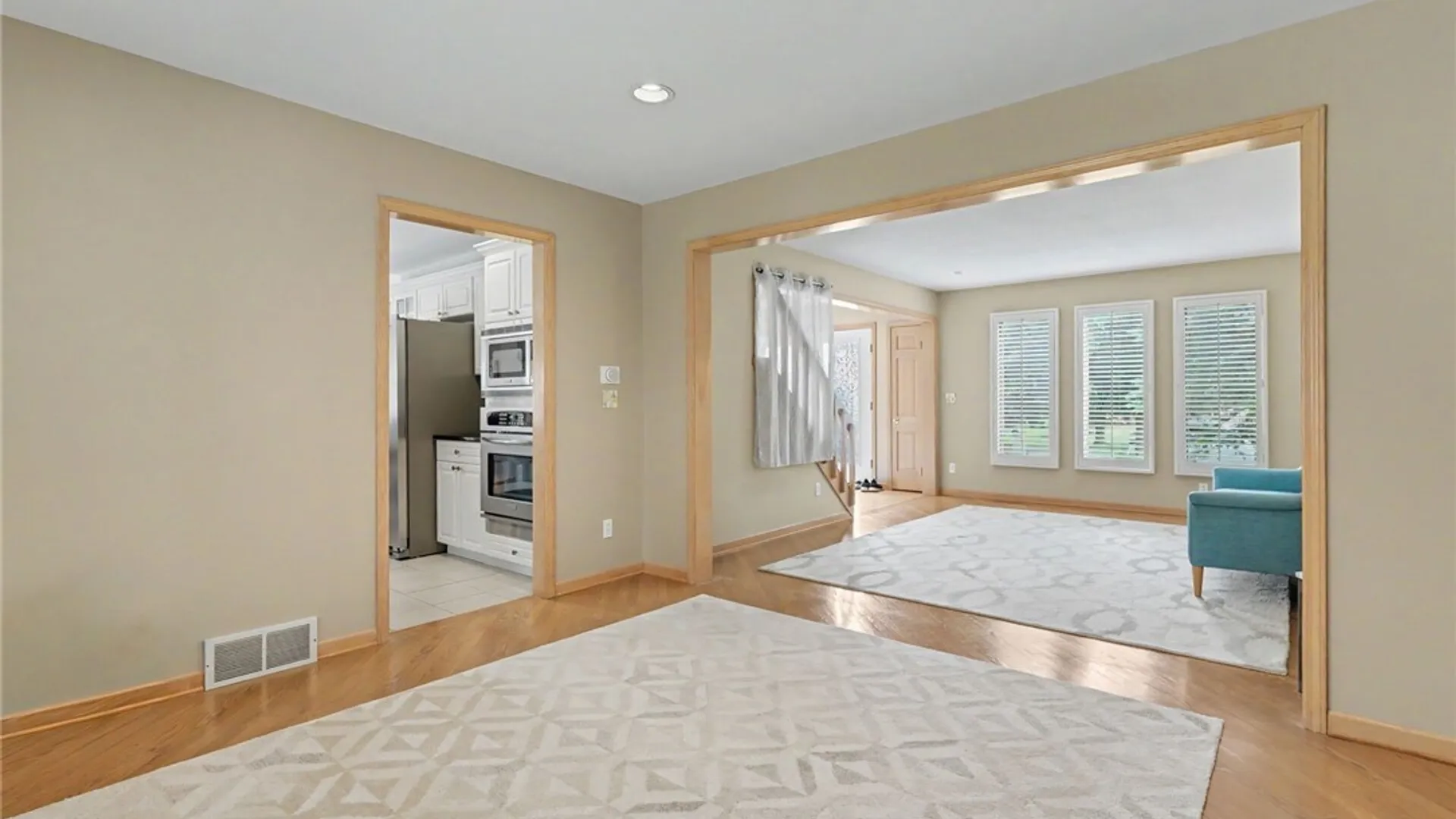 Property at 32 Vassar Drive, Amherst, NY 14068 8