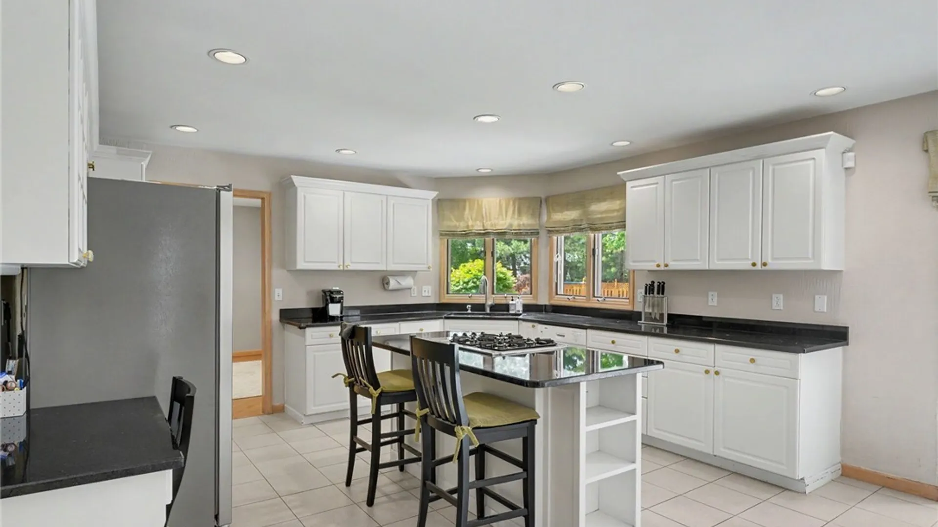 Property at 32 Vassar Drive, Amherst, NY 14068 13