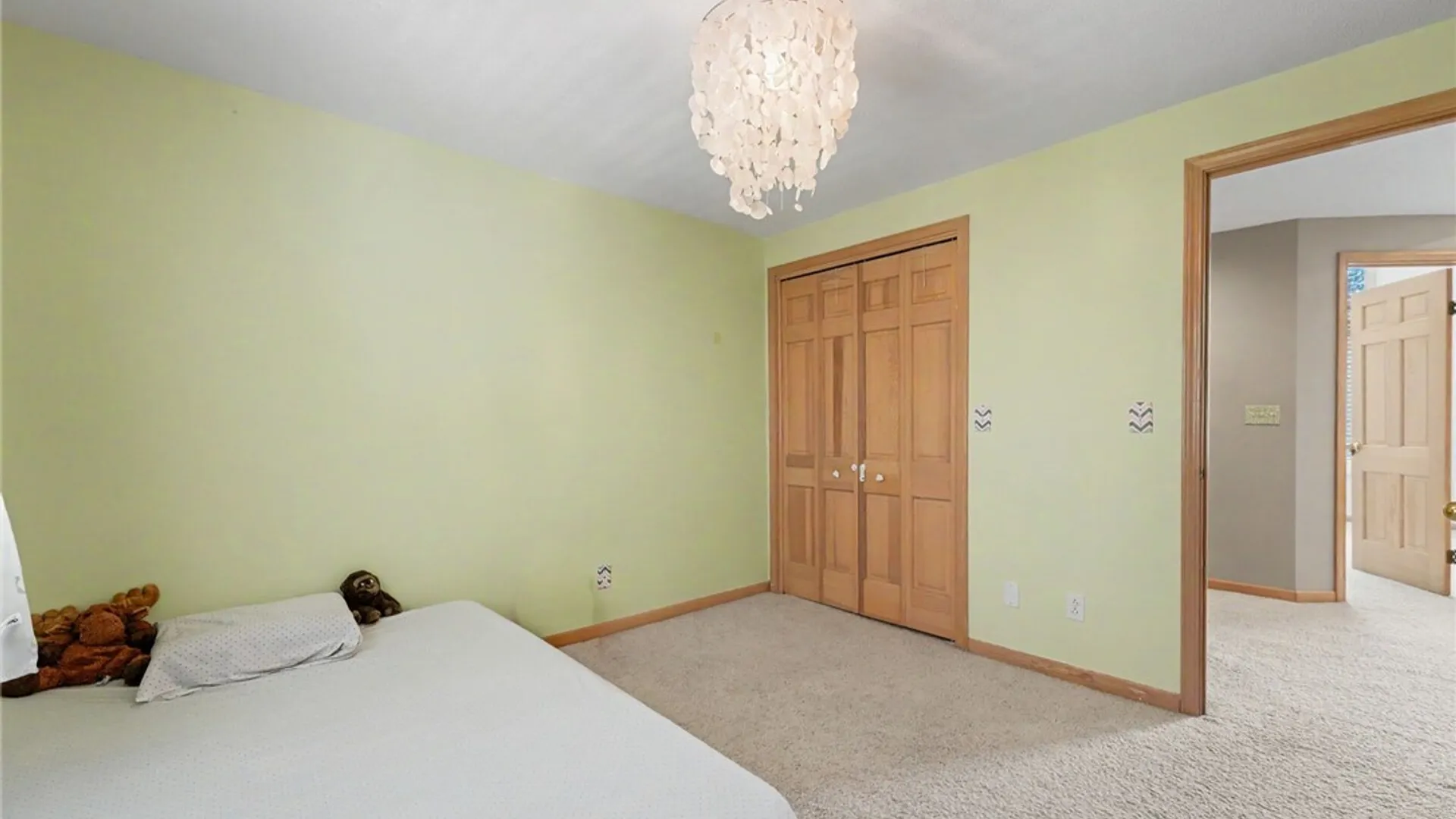 Property at 32 Vassar Drive, Amherst, NY 14068 32