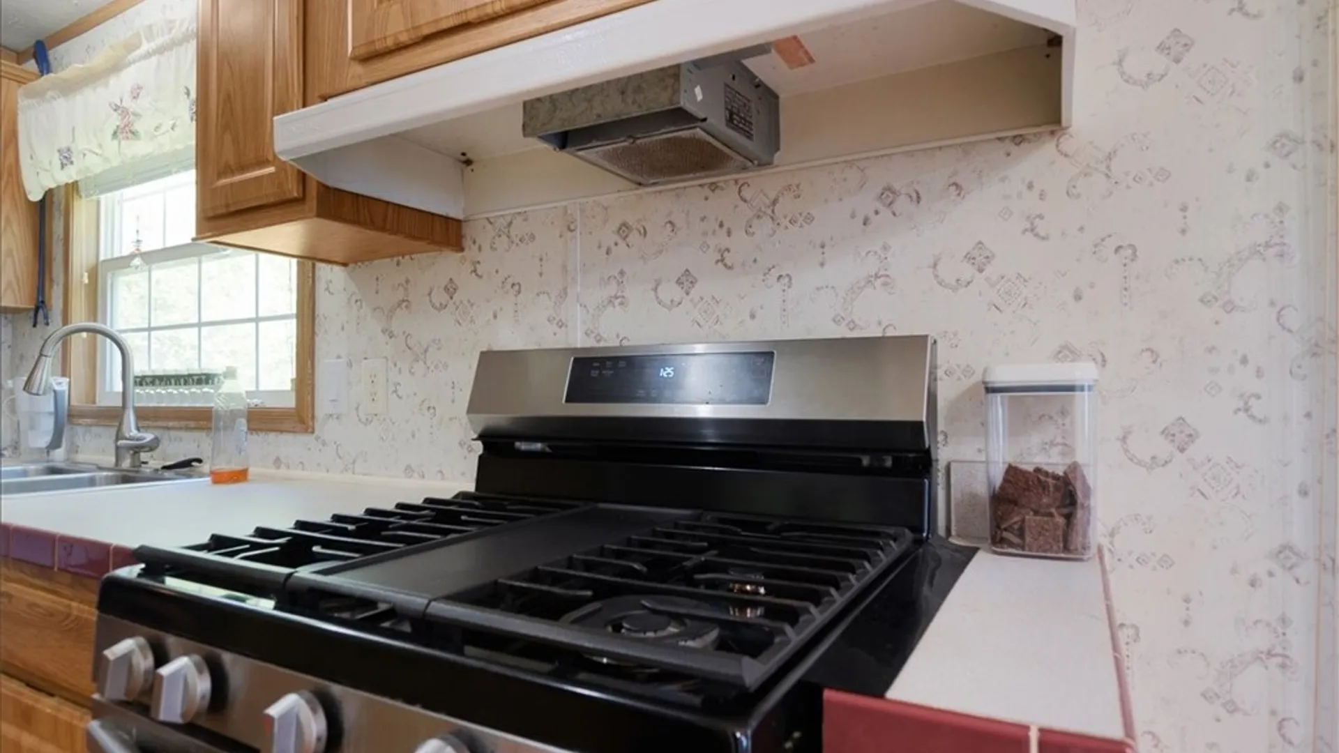 Property at 6311 murphy, Victor, NY 14564 10