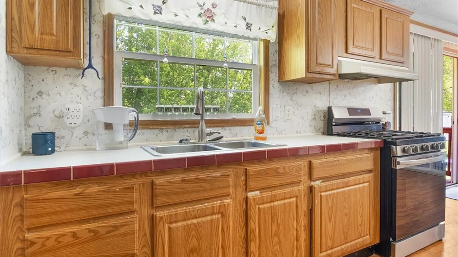 Property at 6311 murphy, Victor, NY 14564 13