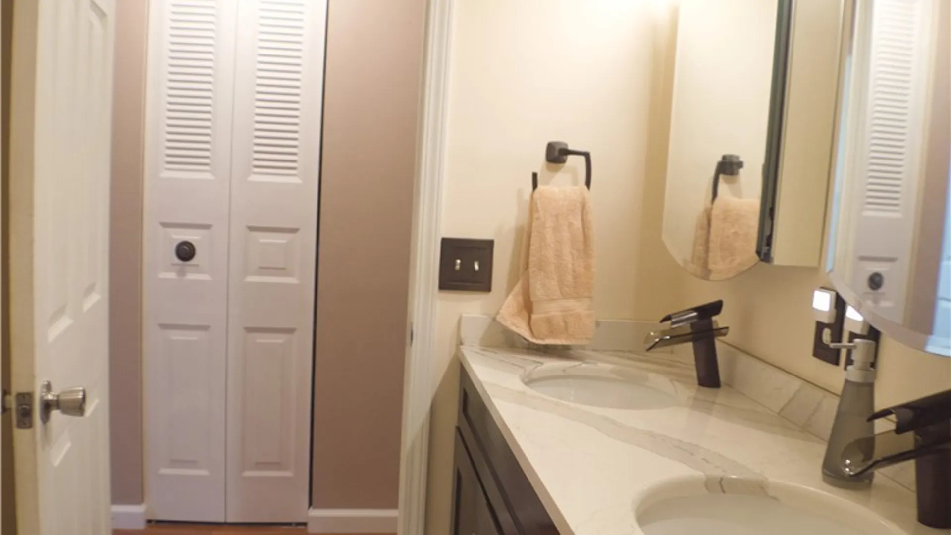Property at 8439 Torchwood Lane, Cicero, NY 13039 21