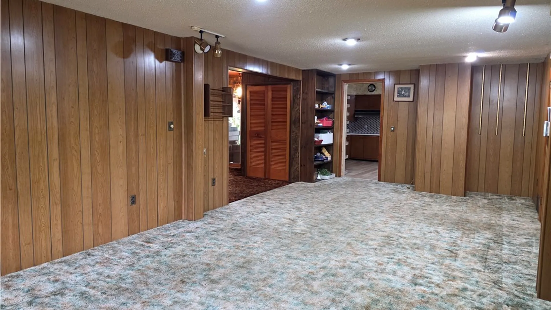 Property at 1119 Jefferson Avenue, Utica, NY 13501 6