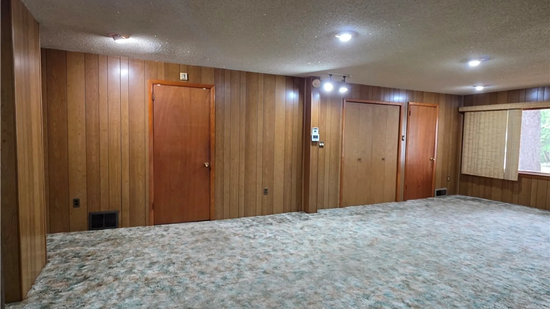 Property at 1119 Jefferson Avenue, Utica, NY 13501 9