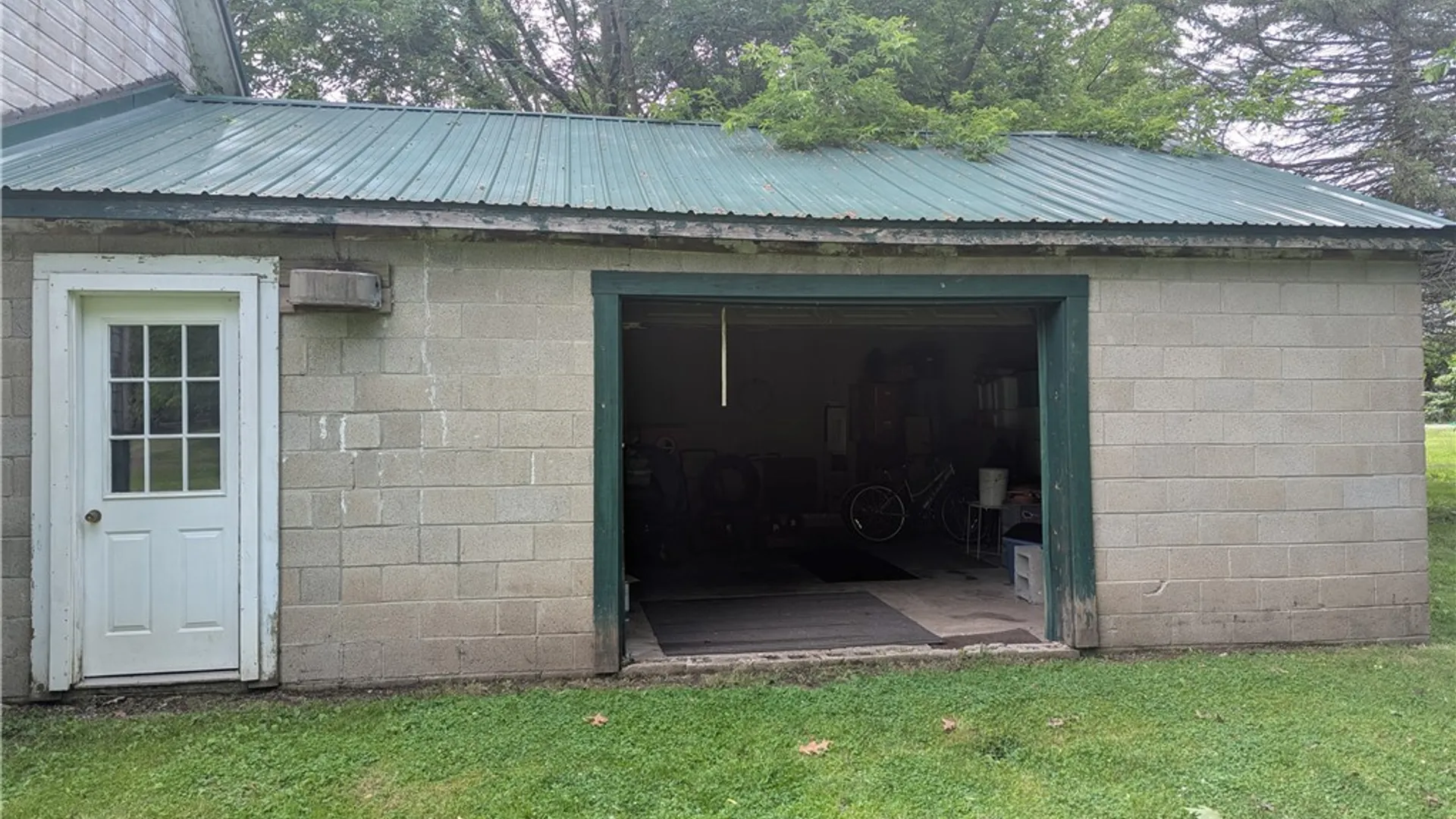 Property at 1728 East Avenue, Somerset, NY 14012 8