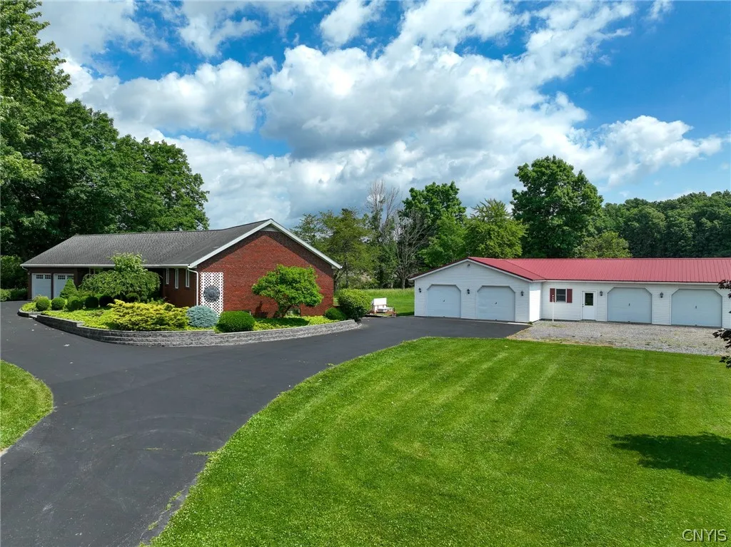 Property at 5862 State Route 90, Aurelius, NY 13034