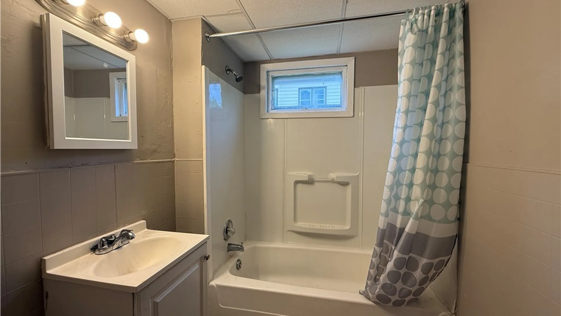 Property at 52 Langmeyer Avenue, Buffalo, NY 14215 12