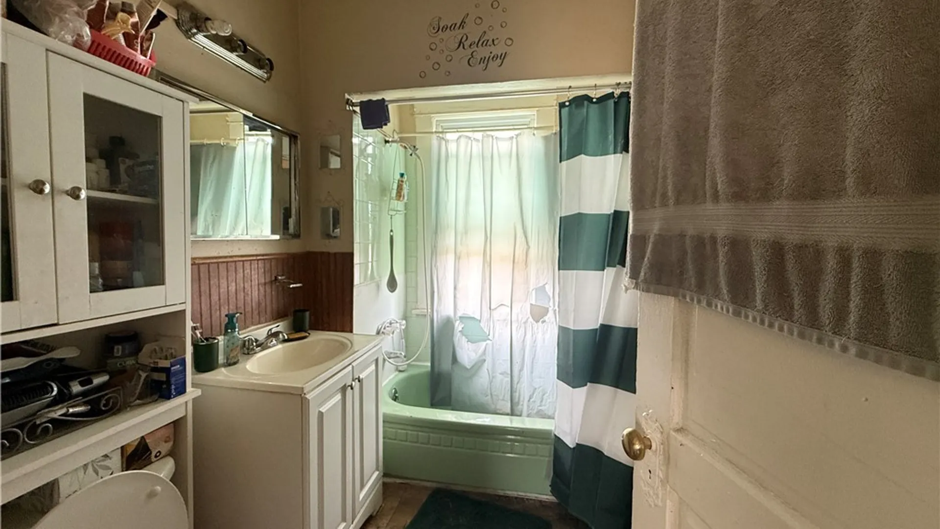 Property at 52 Langmeyer Avenue, Buffalo, NY 14215 16