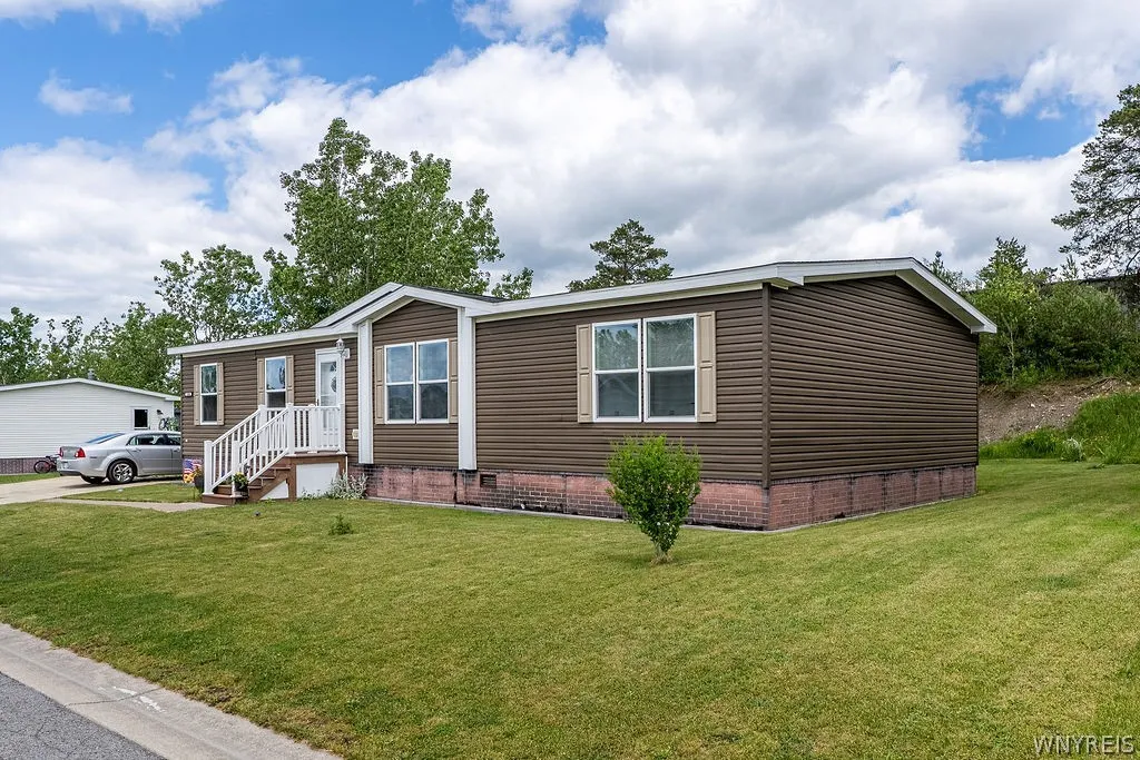 Property at 1358 Abby Lane, Alden, NY 14004