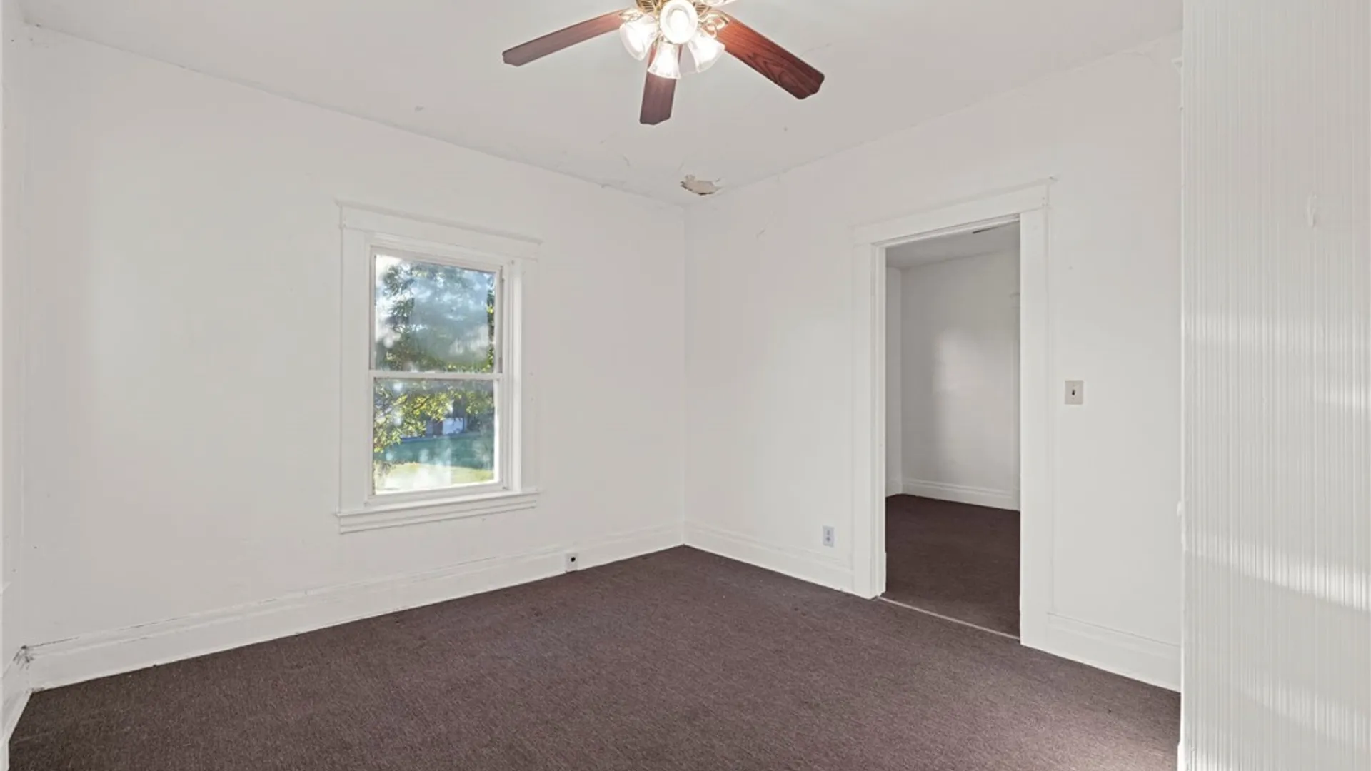Property at 1104 Niagara Street, Niagara Falls, NY 14303 16
