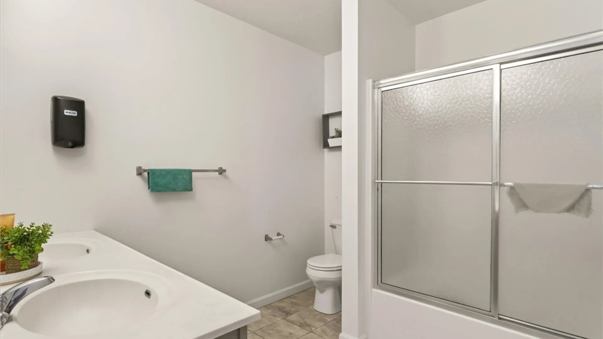 Property at 28 Gage Gardens, Chili, NY 14428 23