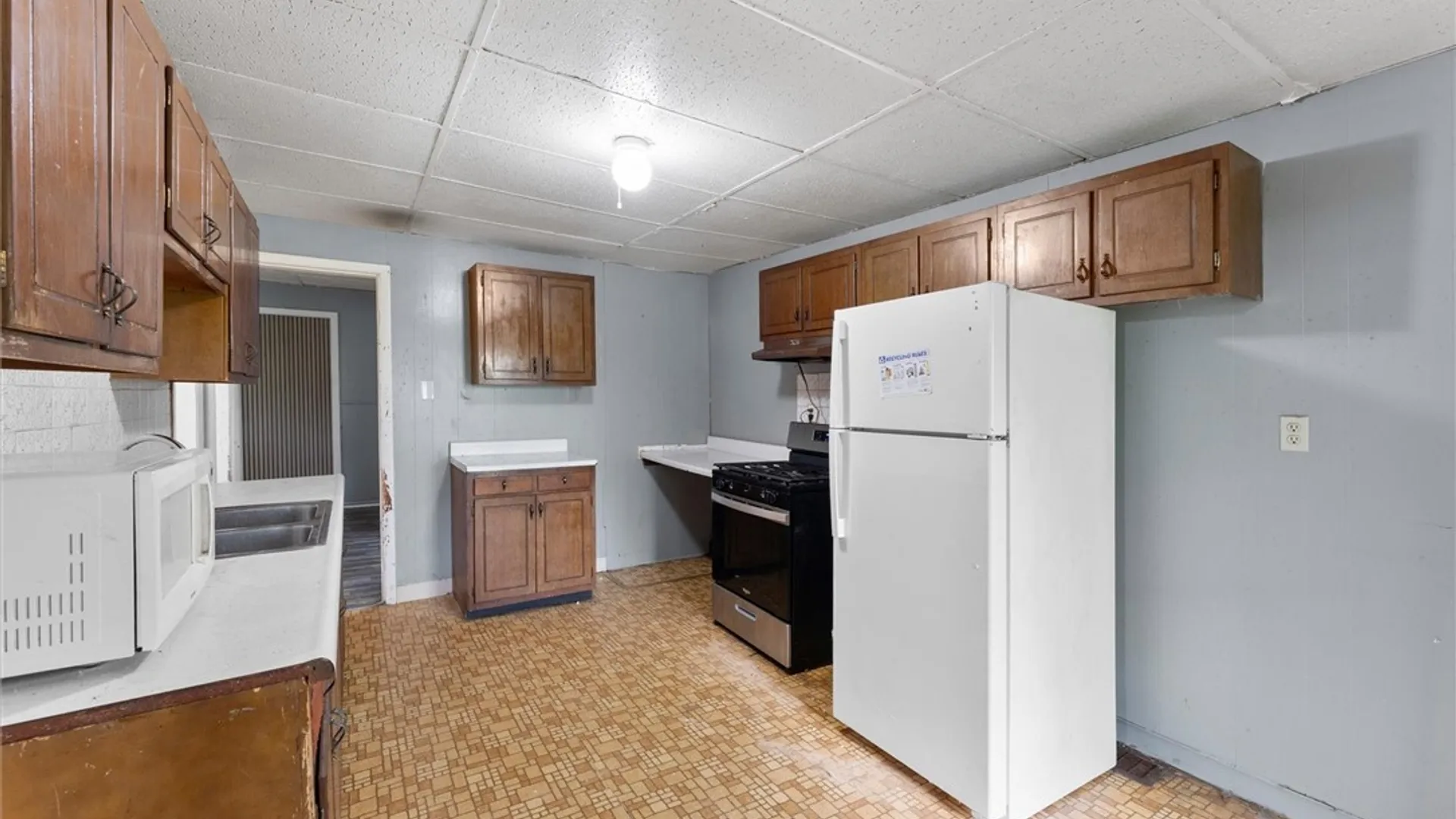Property at 1106 Butternut Street, Syracuse, NY 13208 8