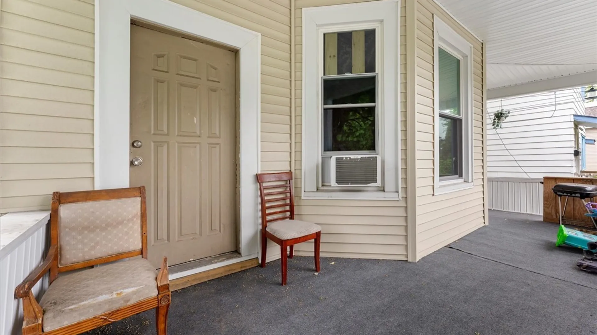 Property at 1102 Butternut Street, Syracuse, NY 13208 4