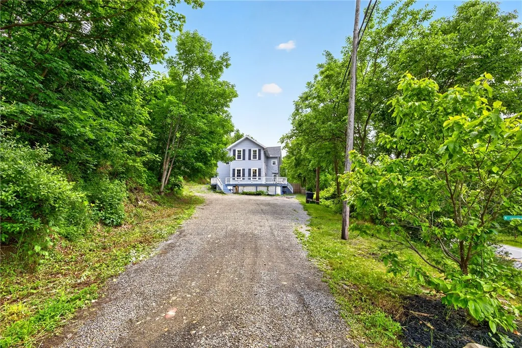 Property at 7810 State Route 21, Naples, NY 14512
