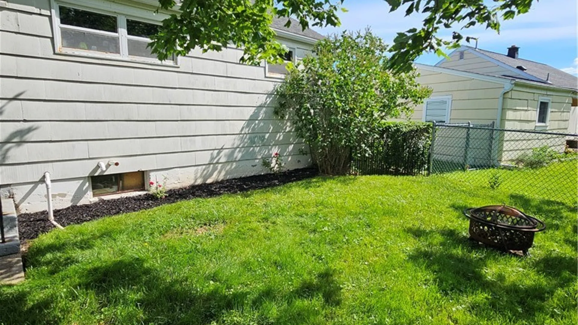 Property at 11 Loretto Drive, Cheektowaga, NY 14225 6