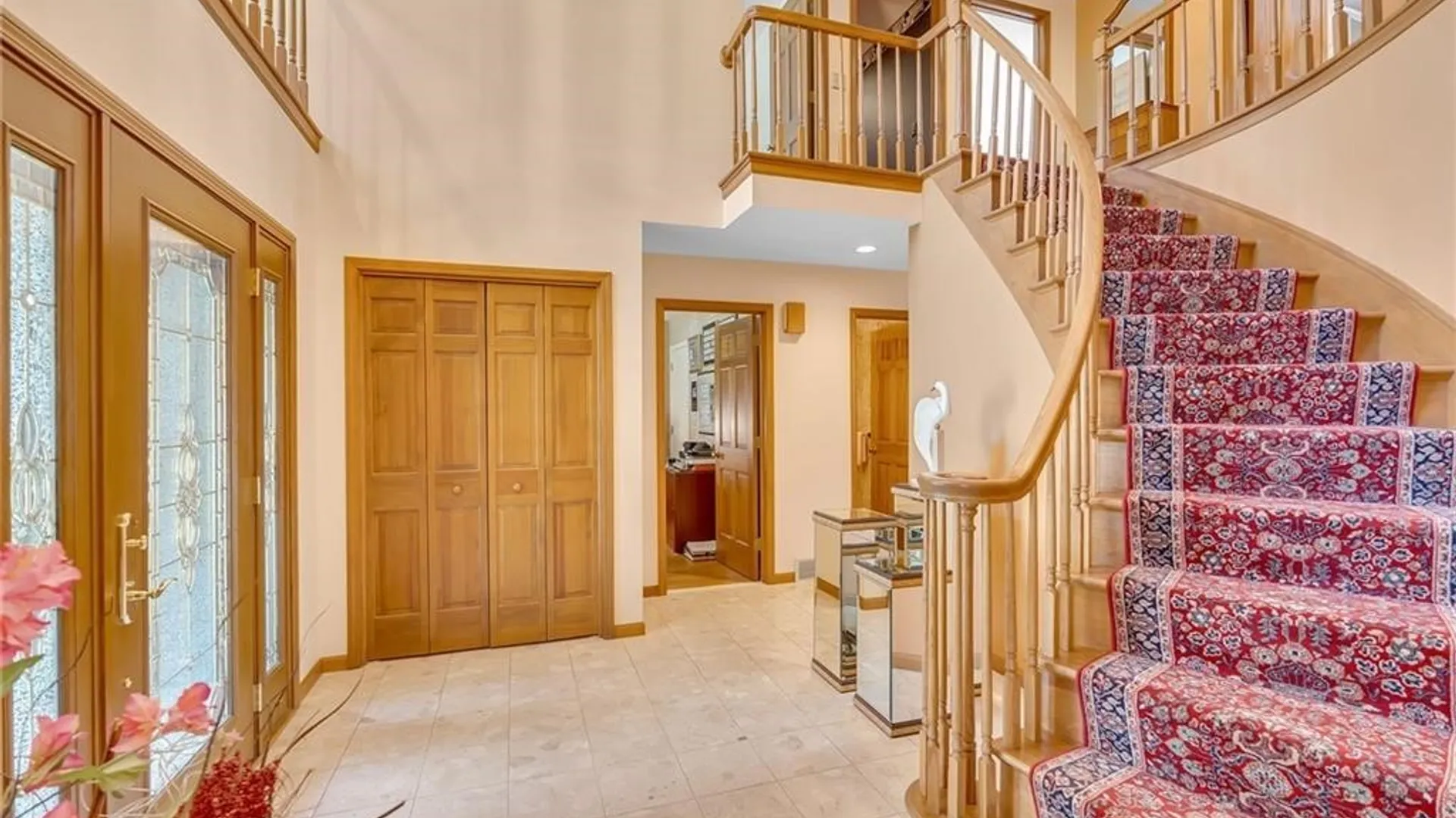 Property at 11 Stratford Court, Amherst, NY 14051 22