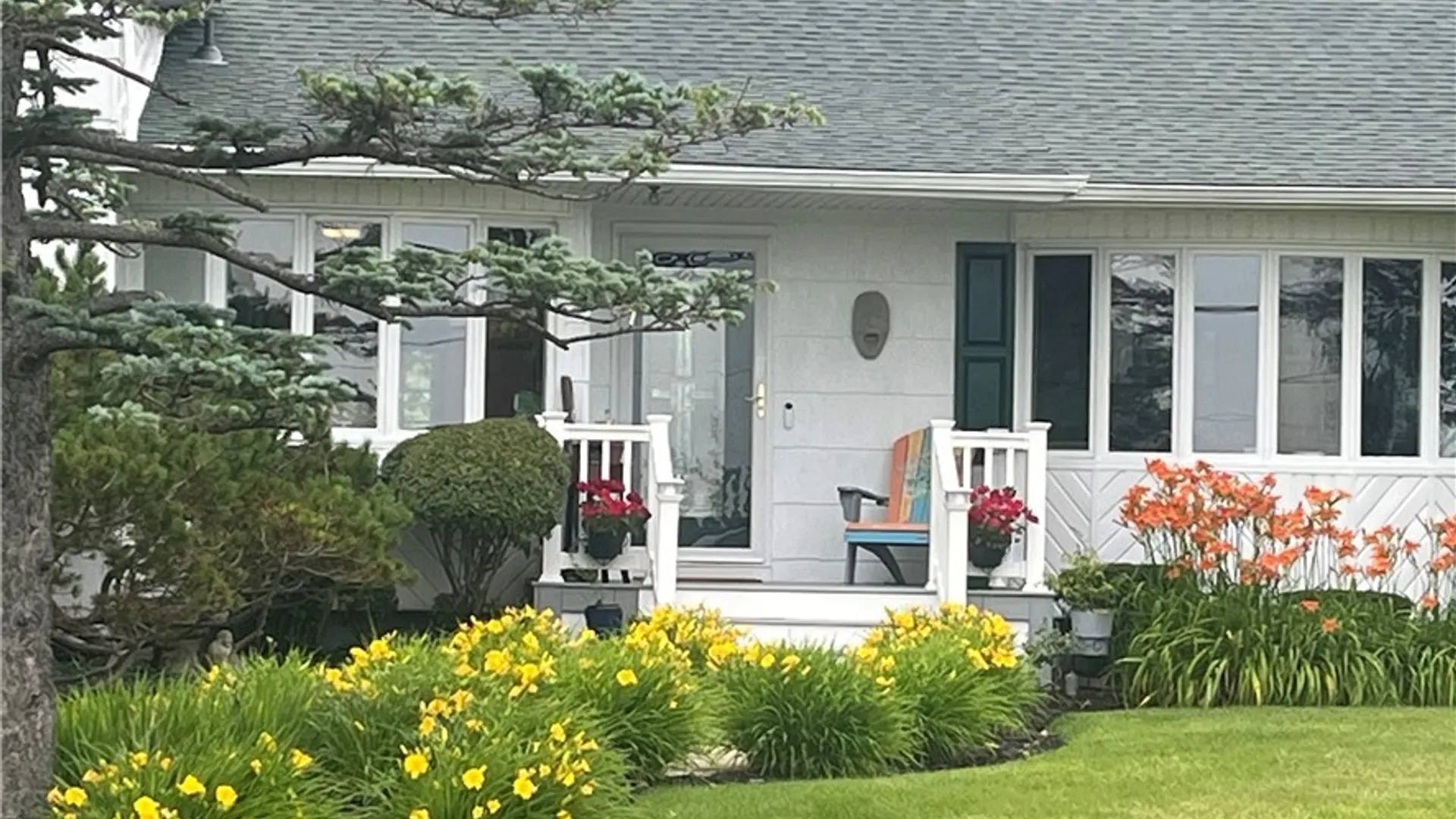 Property at 997 W River Road, Grand Island, NY 14072 5