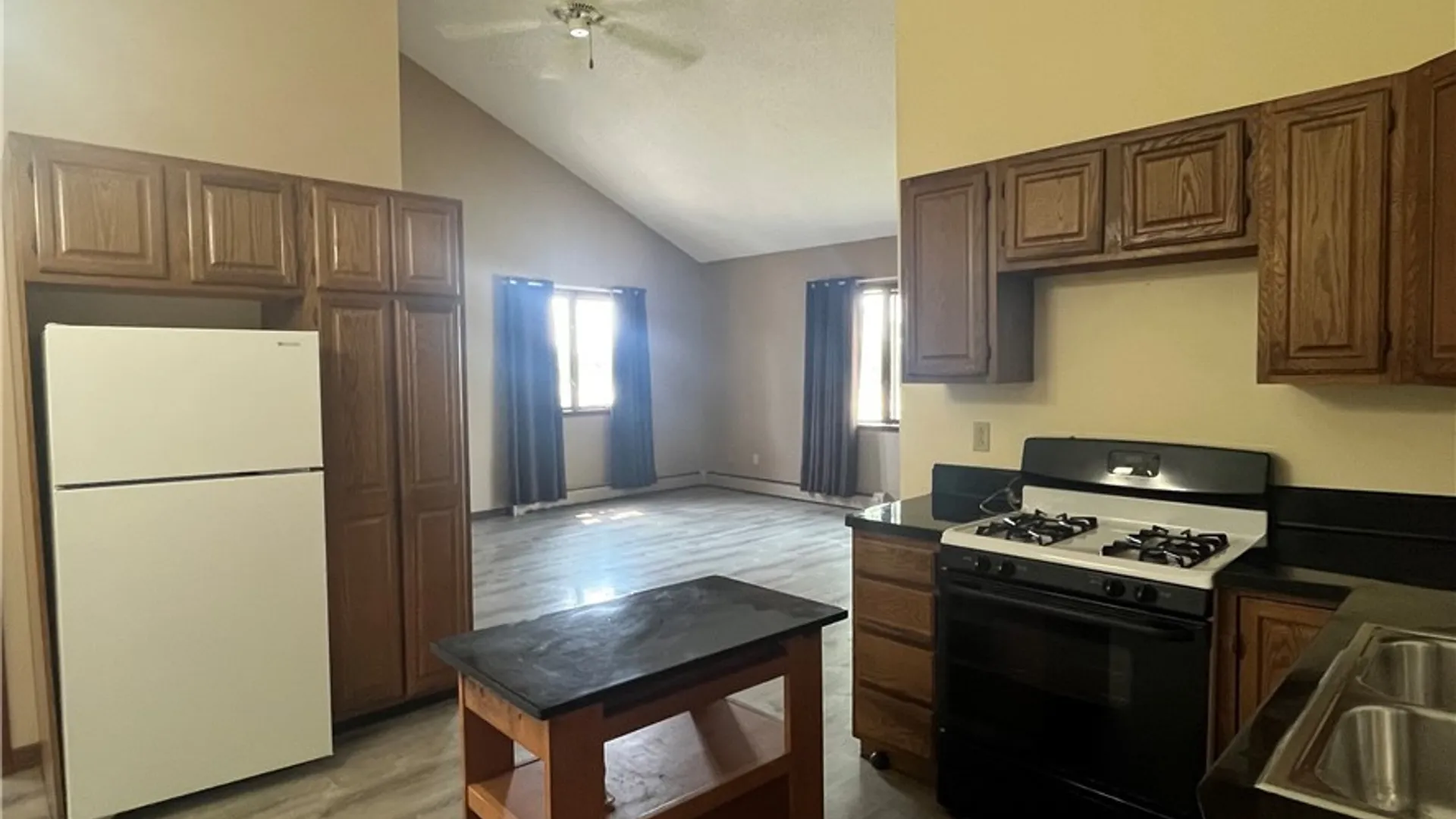 Property at 997 W River Road, Grand Island, NY 14072 28