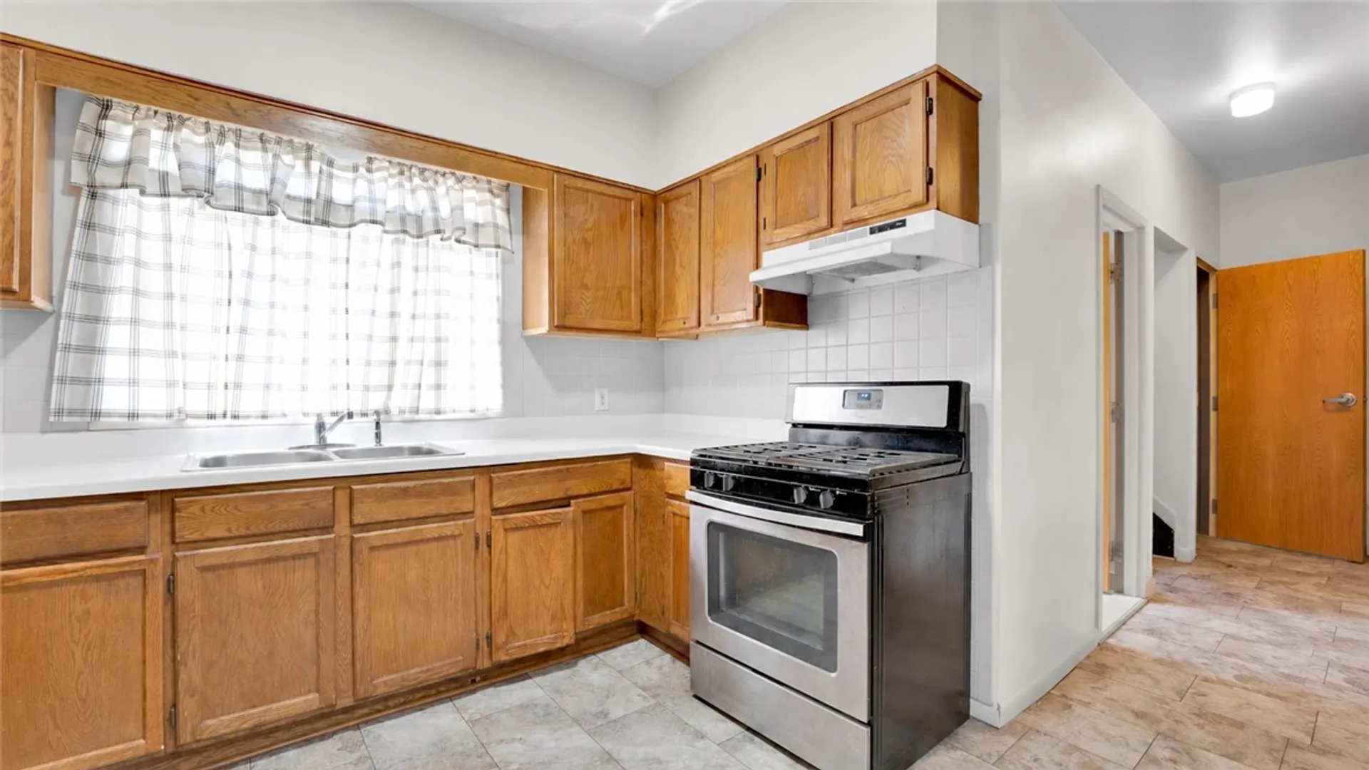 Property at 34 Glasgow Street, Rochester, NY 14608 32