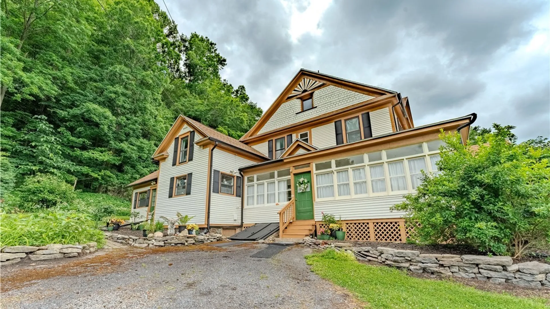 Property at 8806 State Route 5, Manlius, NY 13037 3