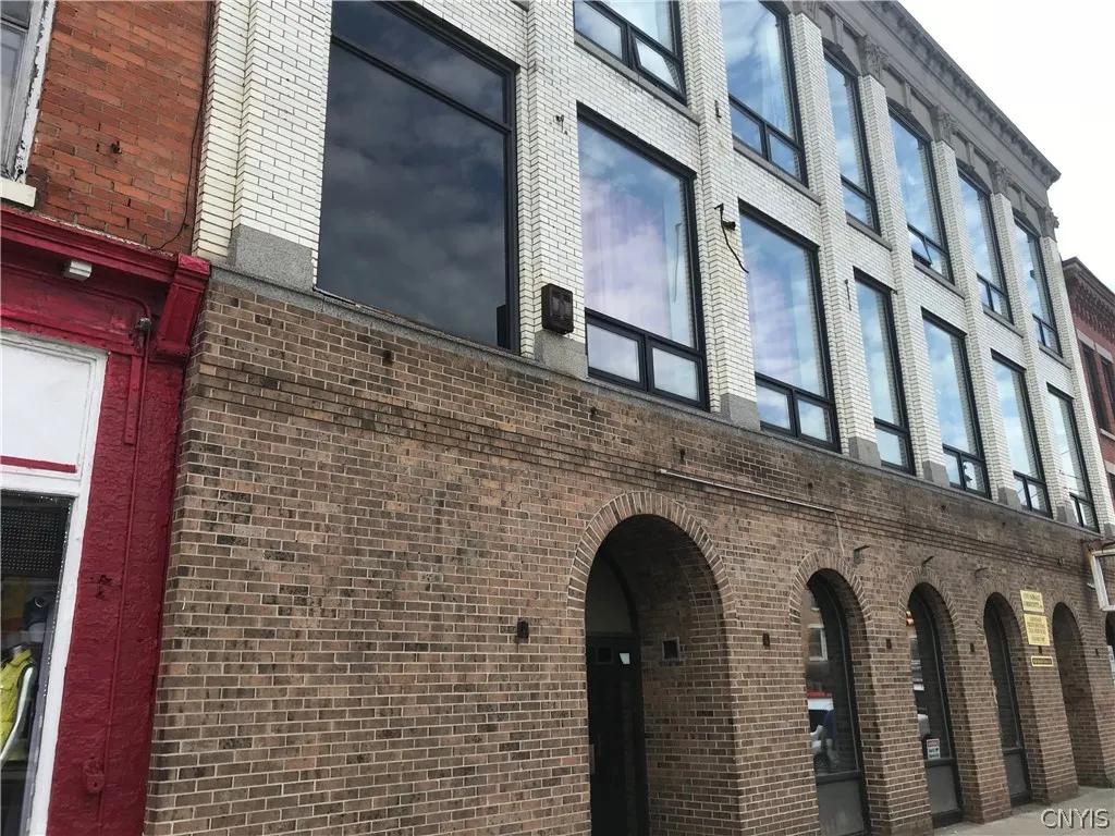 Property at 466 N Salina Street, Syracuse, NY 13203