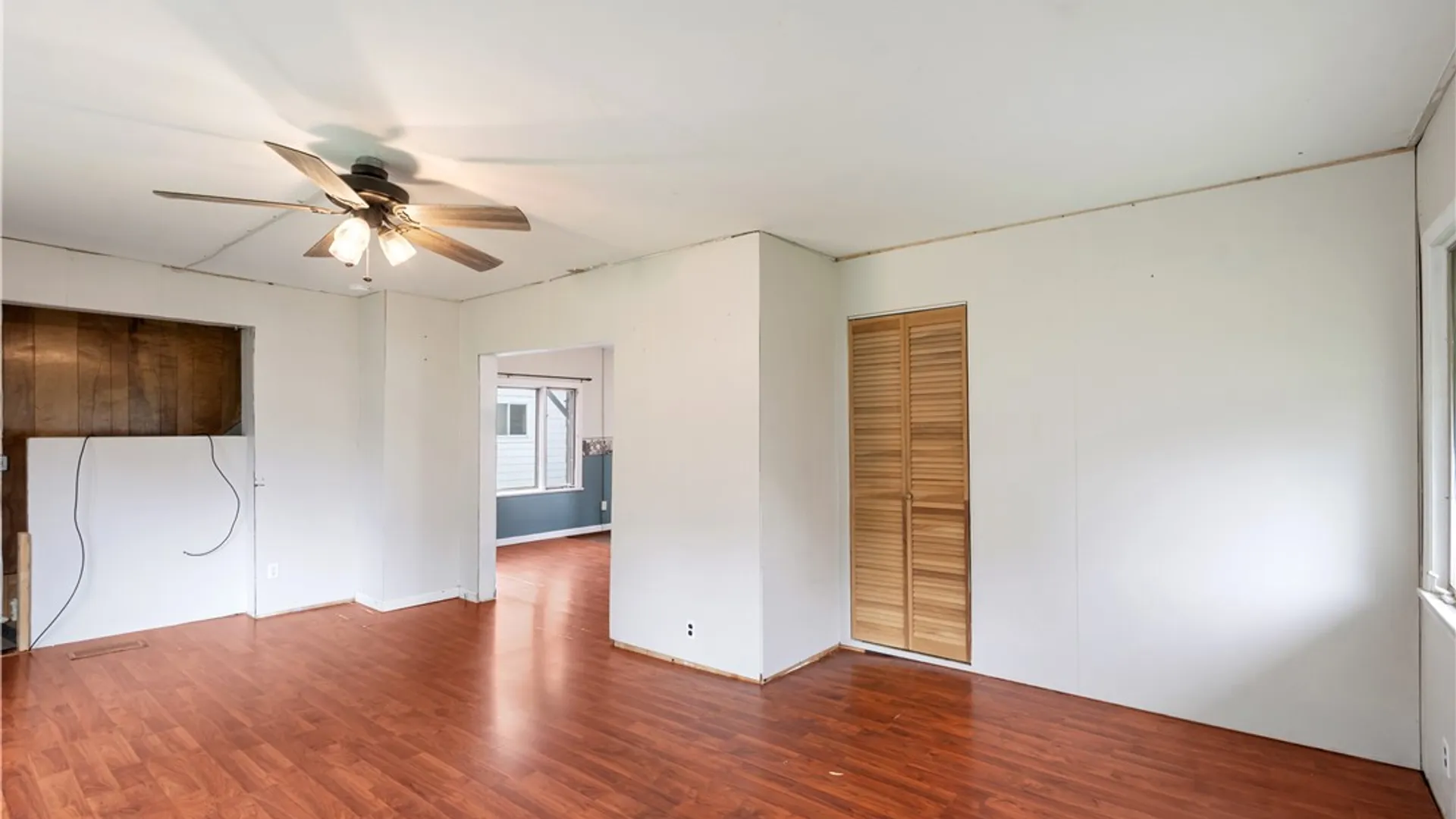 Property at 102 Liberty Street, Warsaw, NY 14569 8