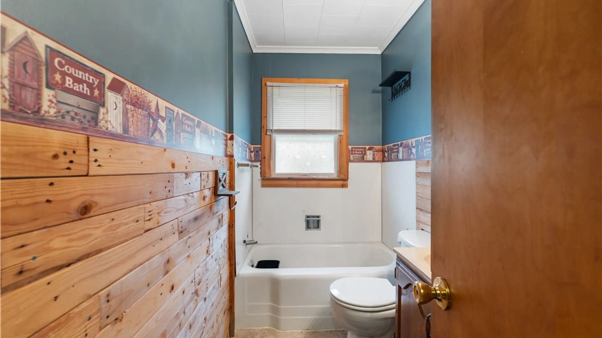 Property at 102 Liberty Street, Warsaw, NY 14569 24