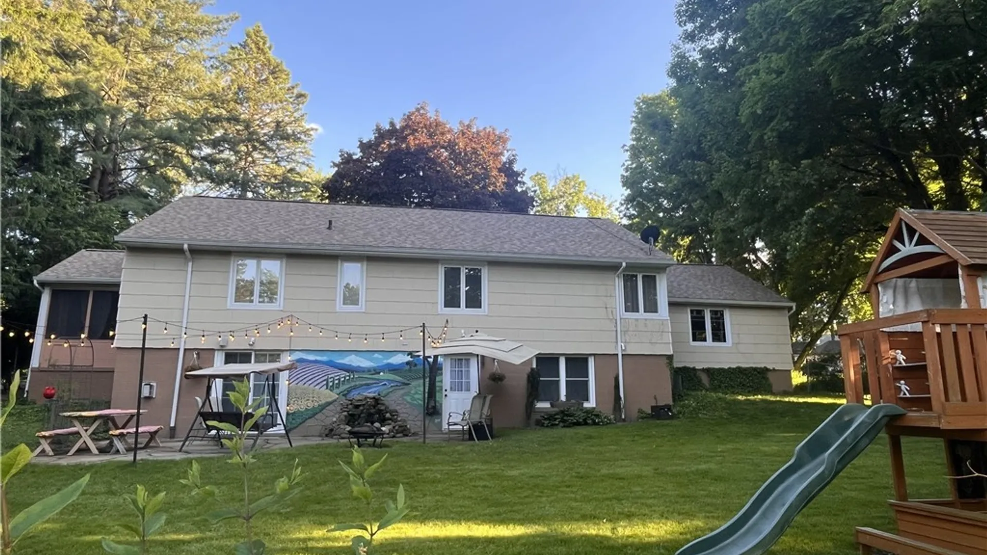 Property at 16 Parker Drive, Pittsford, NY 14534 7