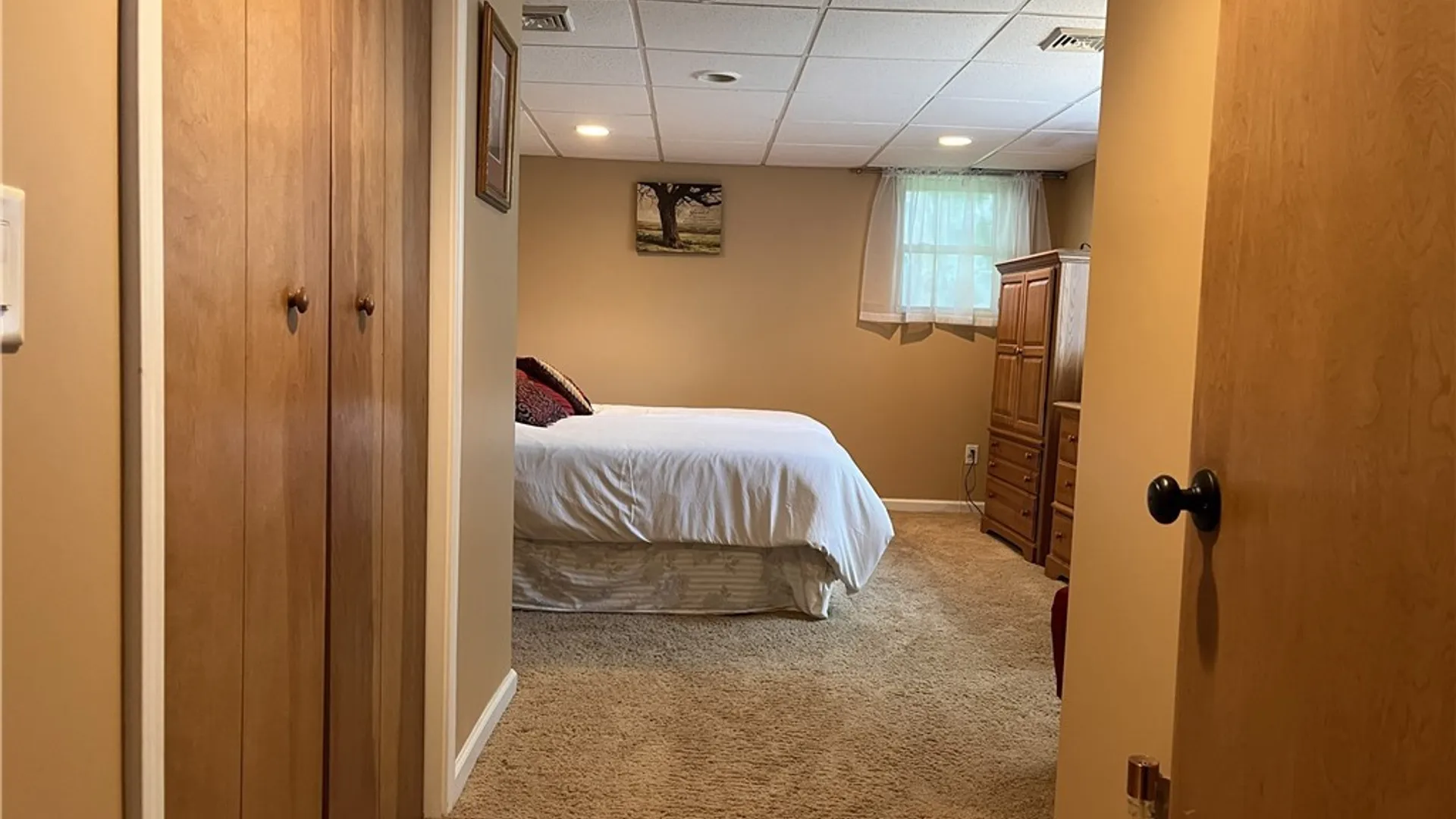 Property at 16 Parker Drive, Pittsford, NY 14534 12