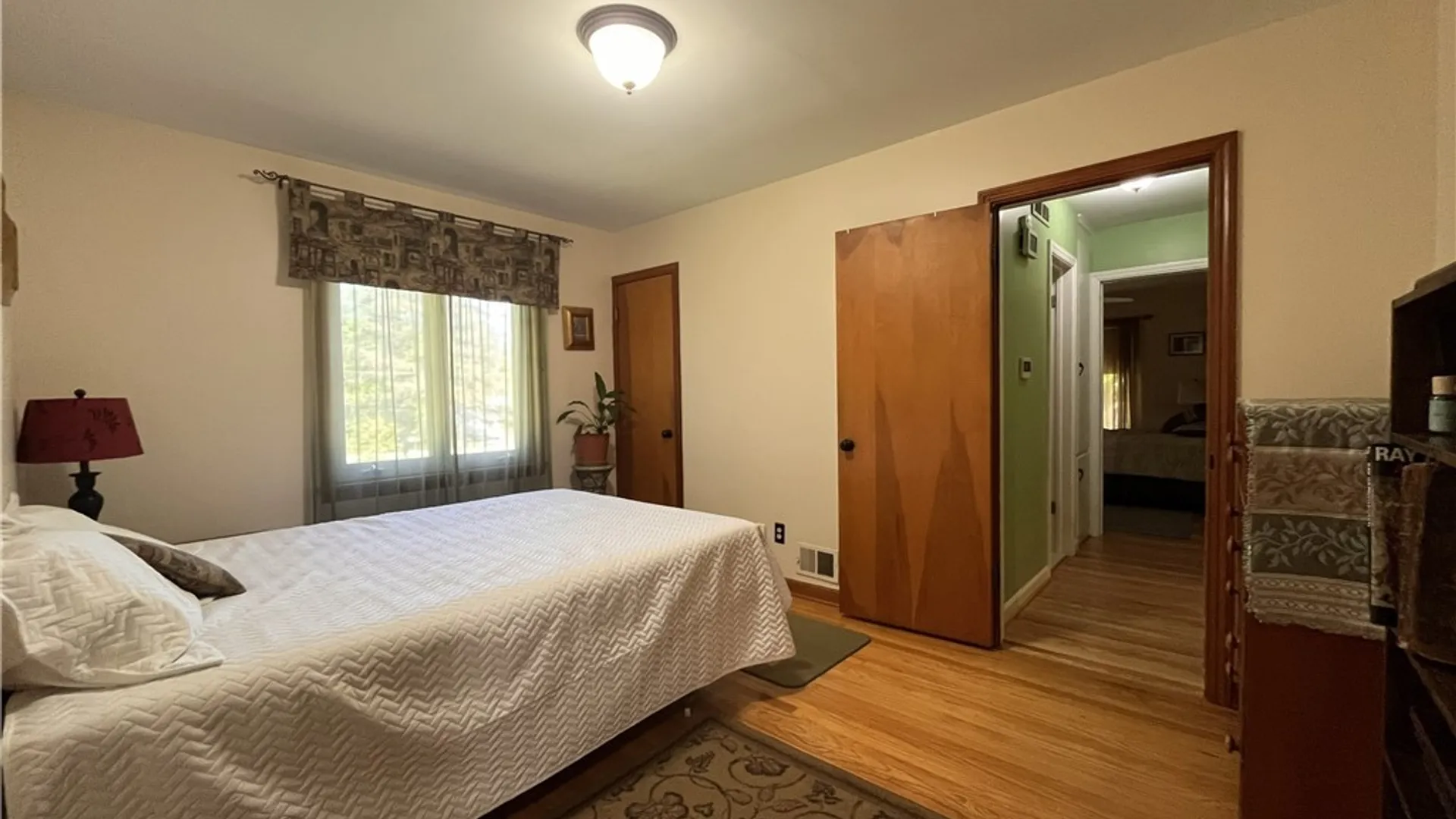 Property at 16 Parker Drive, Pittsford, NY 14534 18