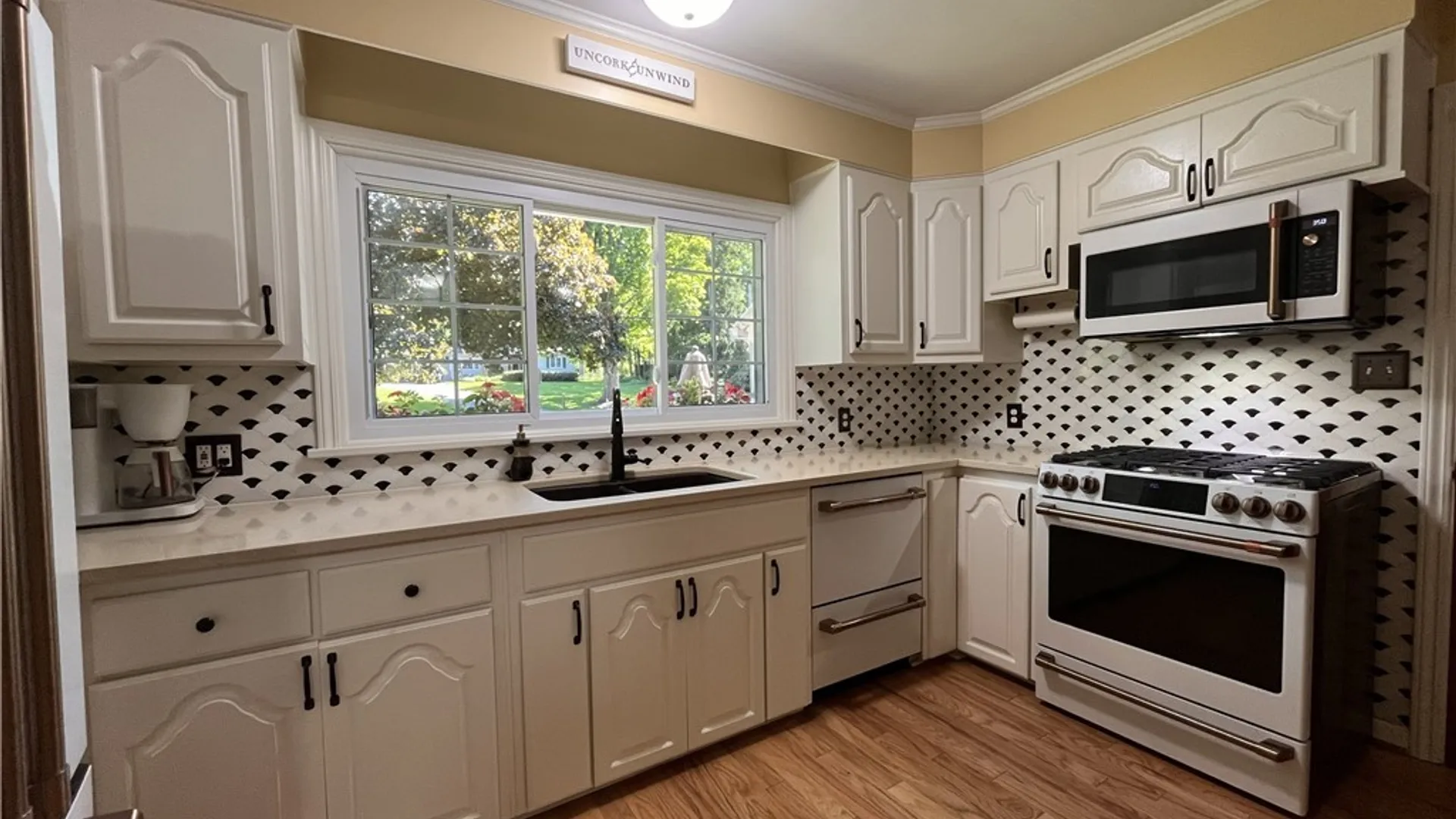 Property at 16 Parker Drive, Pittsford, NY 14534 26