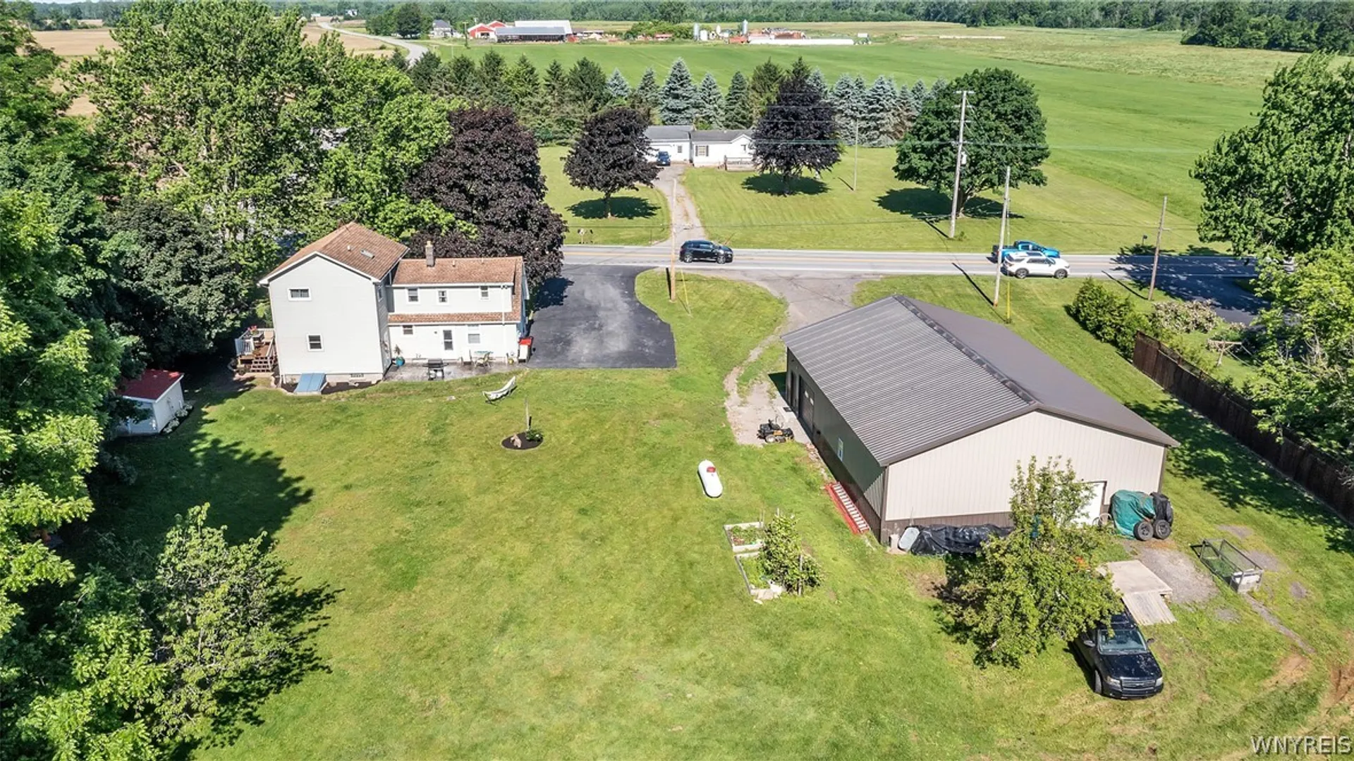 Property at 4877 Royalton Center Rd, Royalton, NY 14067 20