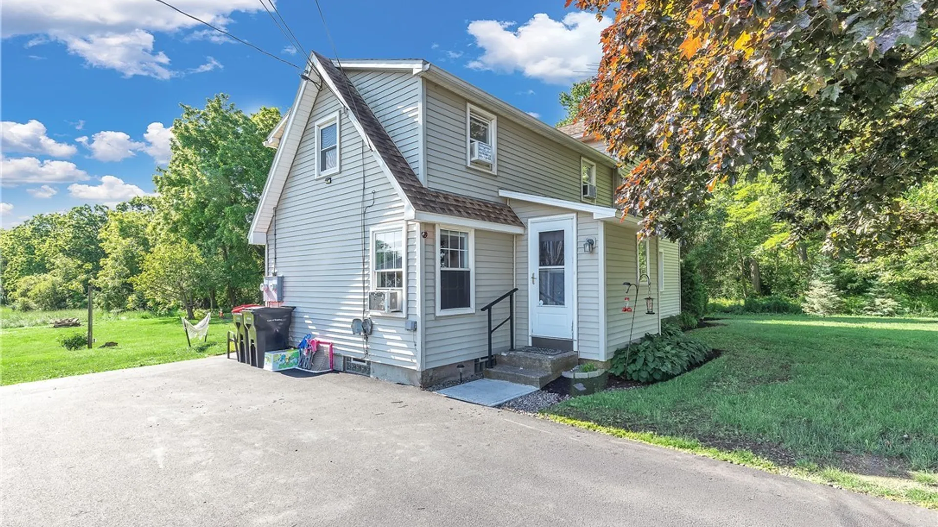 Property at 4877 Royalton Center Rd, Royalton, NY 14067 4