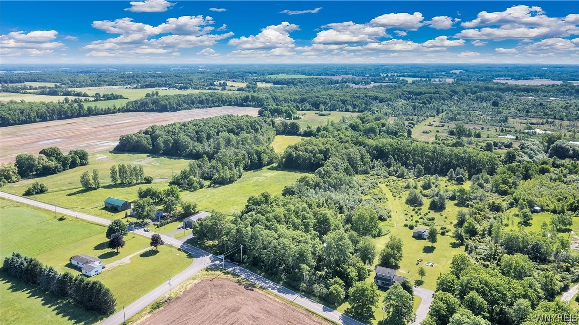 Property at 4877 Royalton Center Rd, Royalton, NY 14067 15