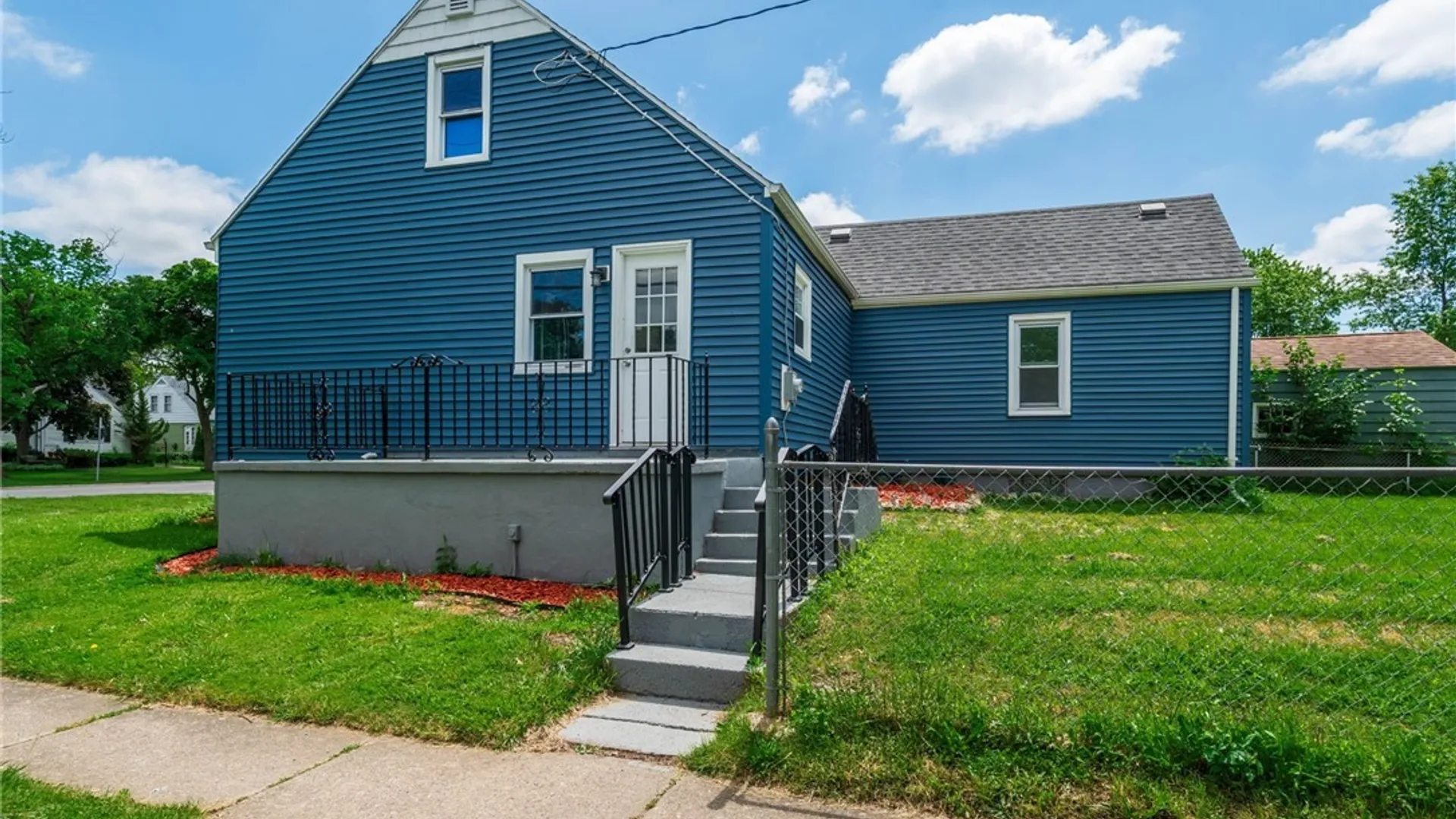 Property at 226 Parkhurst Boulevard, Tonawanda, NY 14223 7