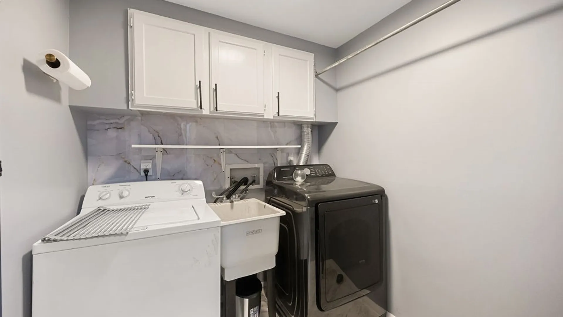 Property at 8103 Princess Path, Clay, NY 13090 25