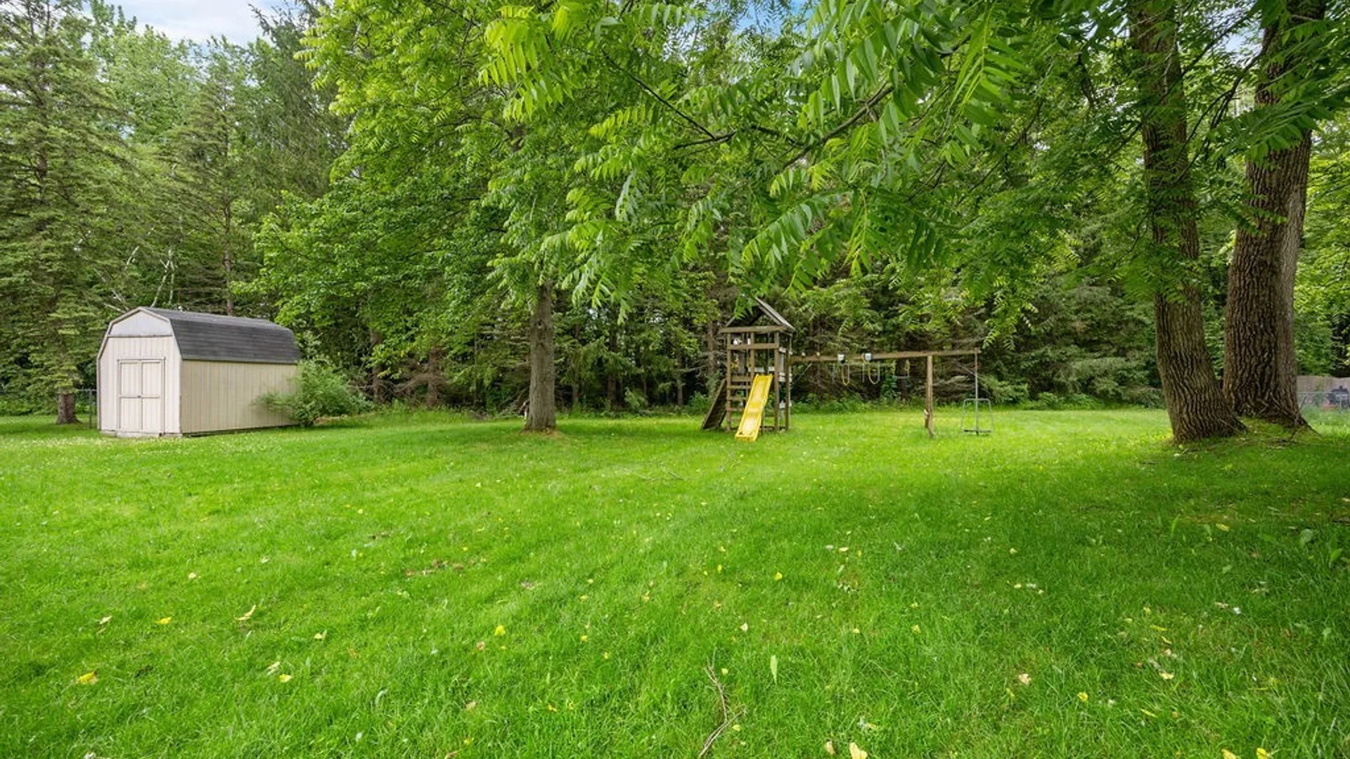 Property at 8103 Princess Path, Clay, NY 13090 34