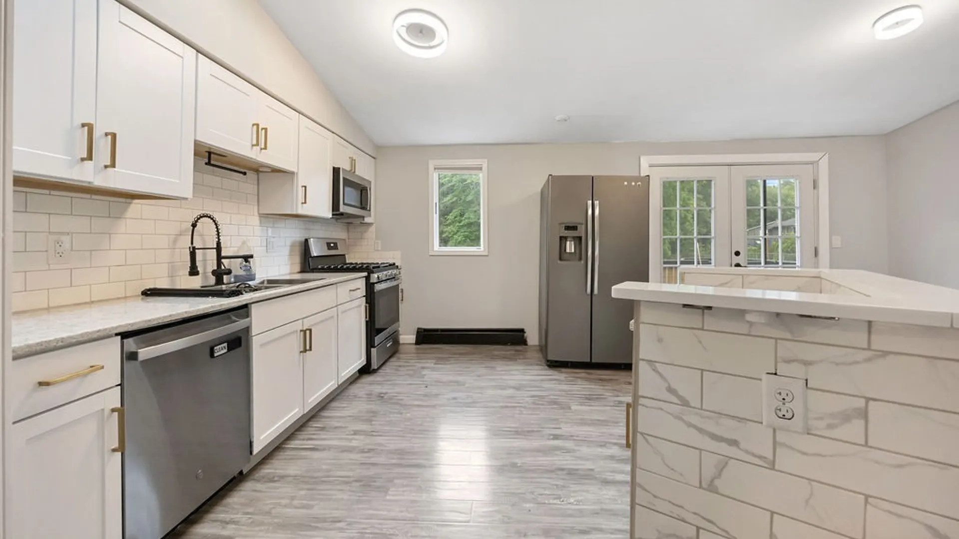 Property at 8103 Princess Path, Clay, NY 13090 5