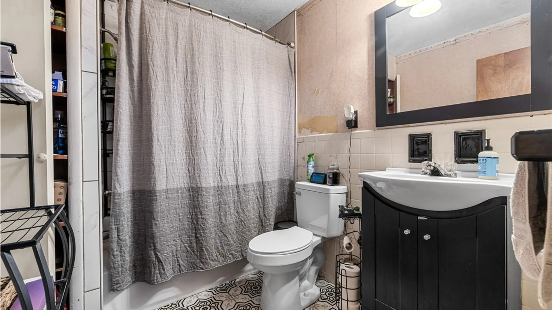 Property at 1829 Gardner Street, Utica, NY 13501 7