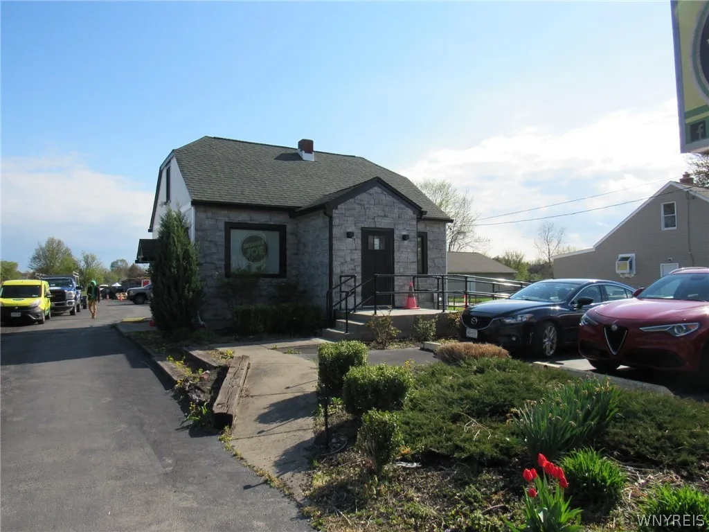 Property at 3016 Niagara Falls Boulevard, Wheatfield, NY 14120