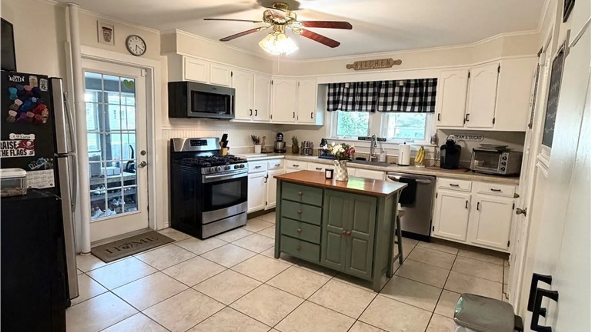 Property at 54 Maple Street, Auburn, NY 13021 6