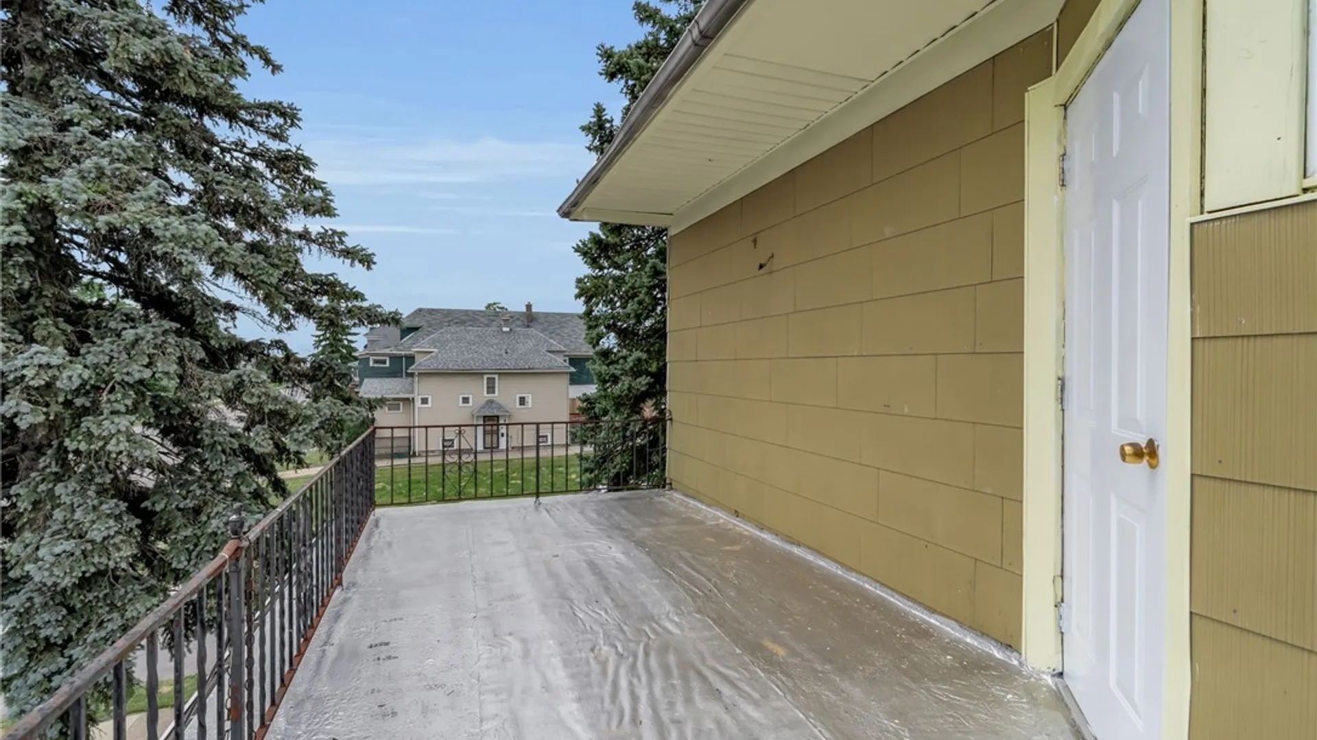 Property at 730 E Delavan Avenue, Buffalo, NY 14215 25