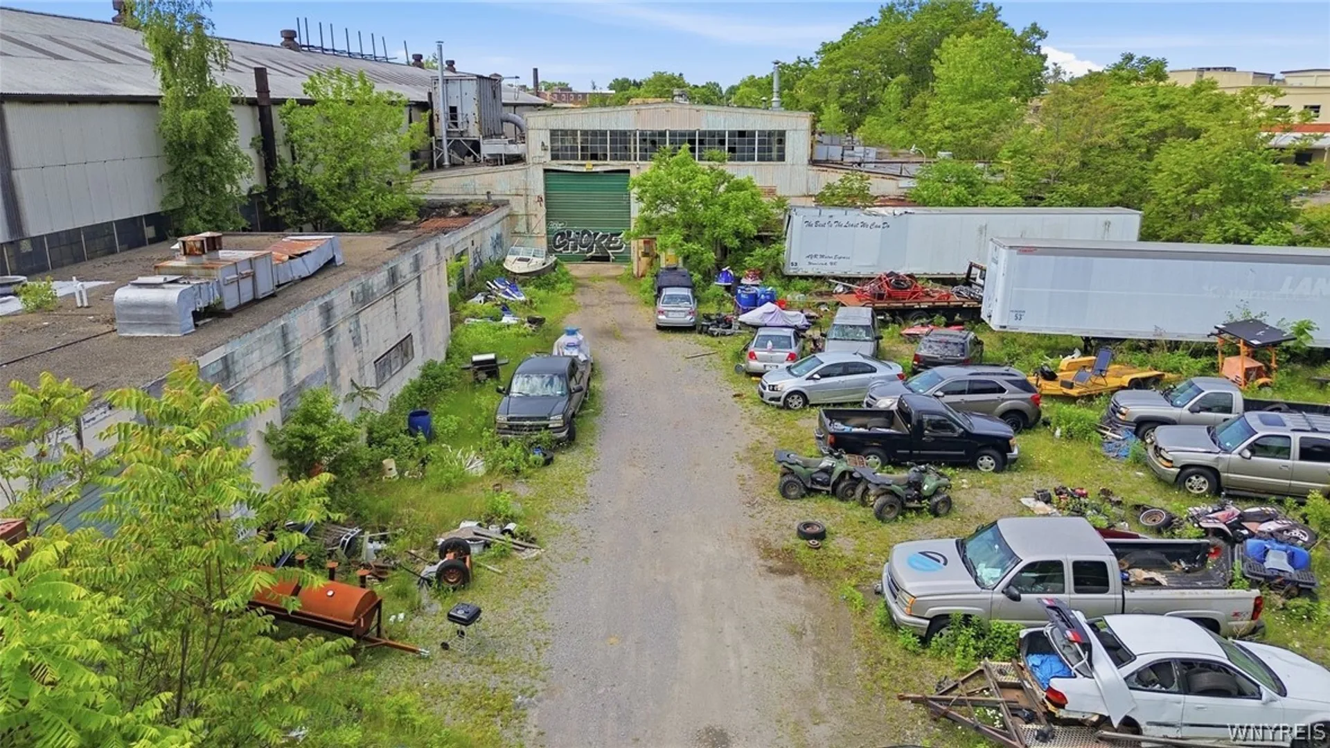 Property at 470 Niagara Parkway, North Tonawanda, NY 14120 3