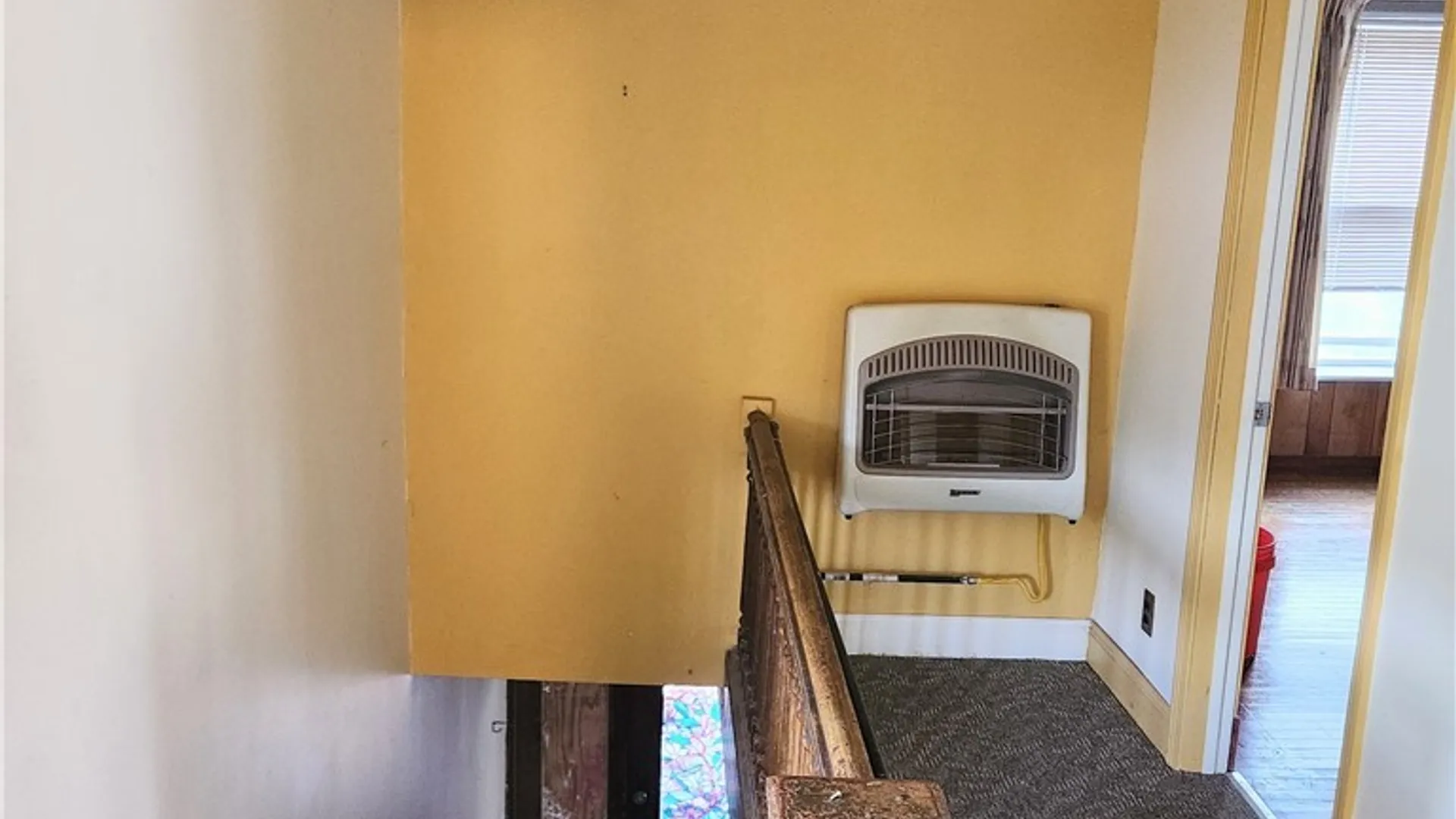 Property at 256 Auburn Avenue, Buffalo, NY 14213 21