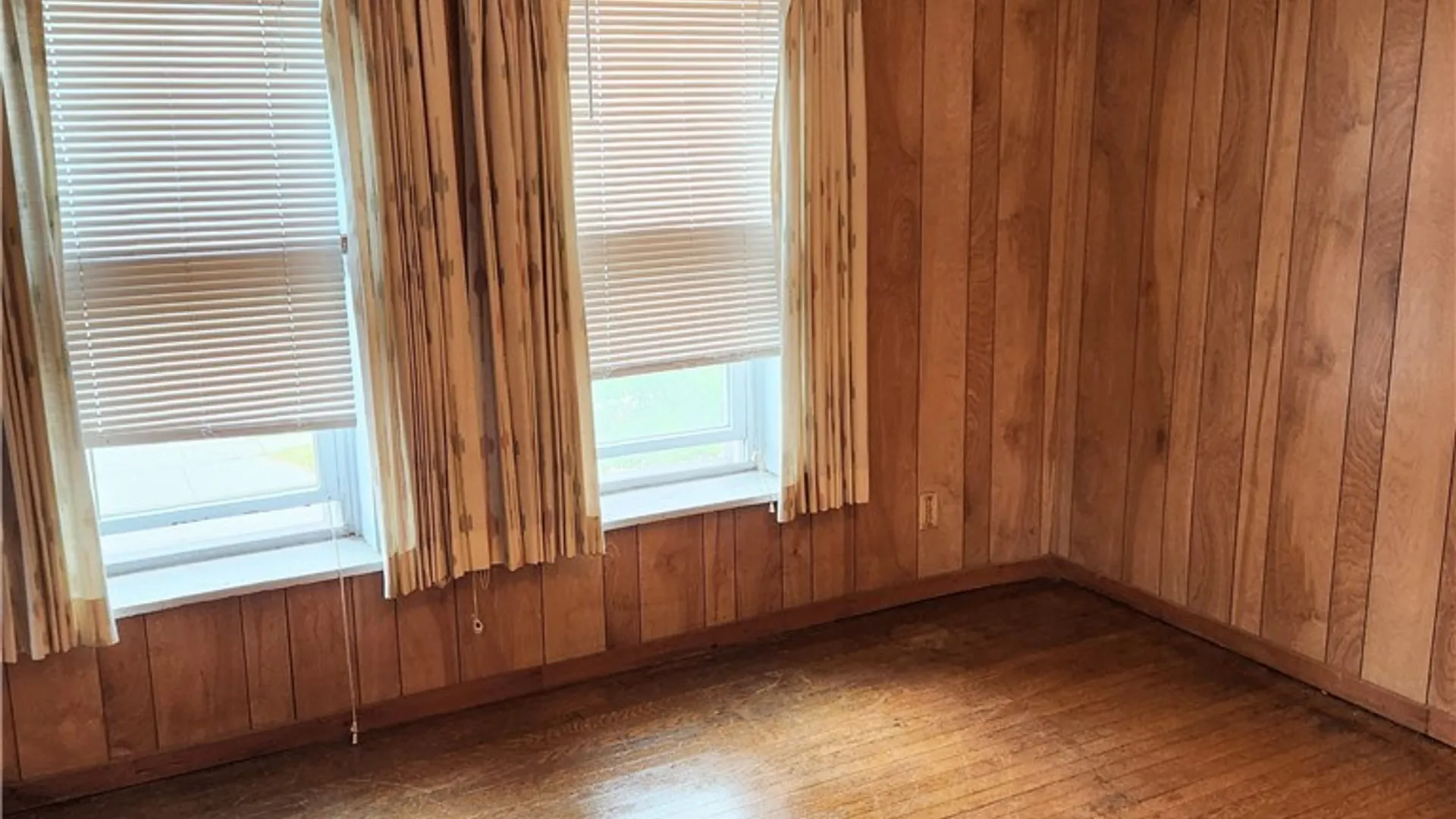 Property at 256 Auburn Avenue, Buffalo, NY 14213 23