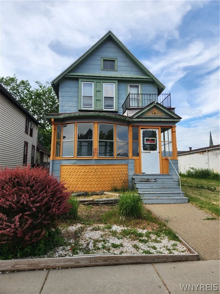 Property at 256 Auburn Avenue, Buffalo, NY 14213