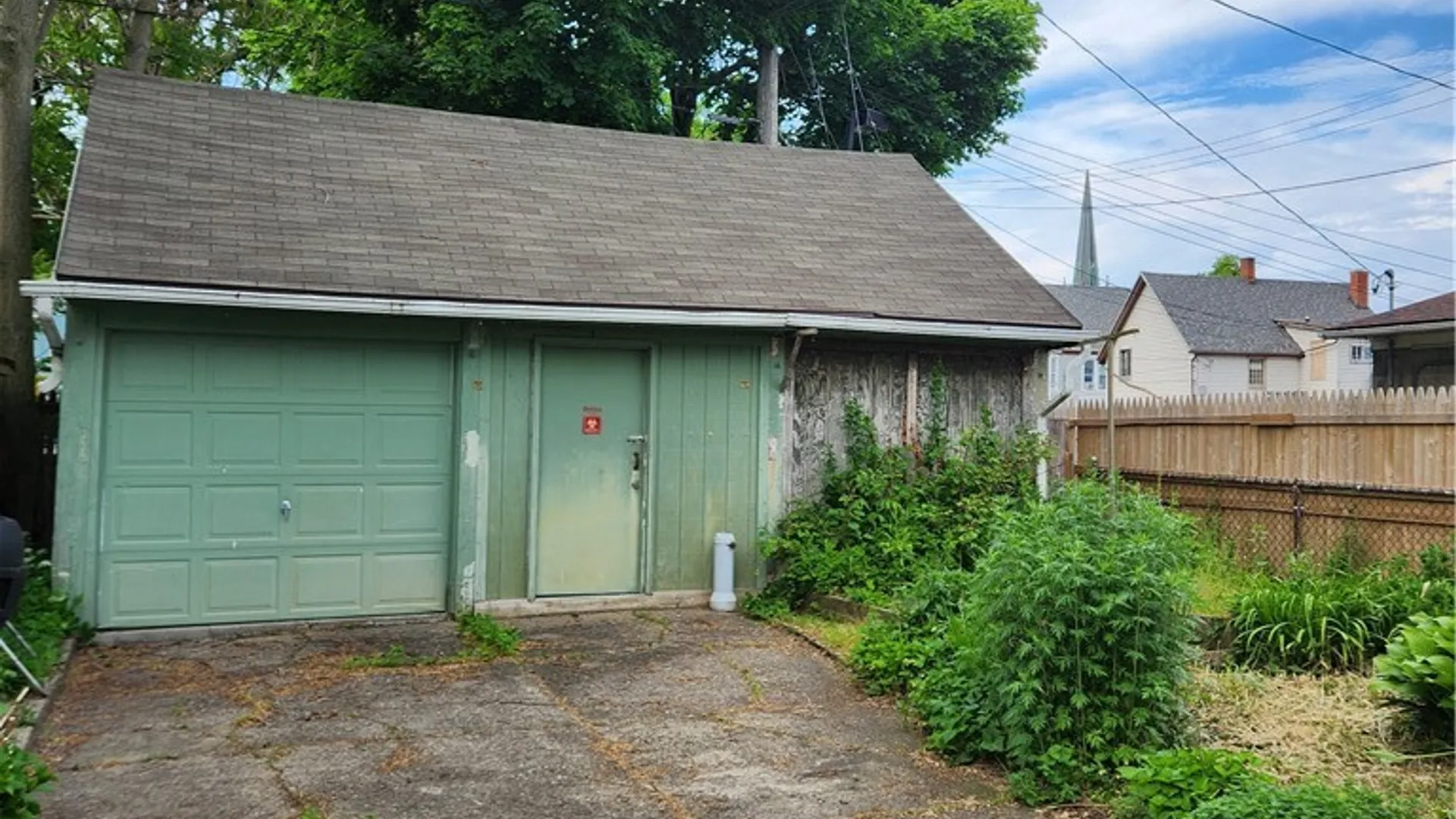Property at 256 Auburn Avenue, Buffalo, NY 14213 7