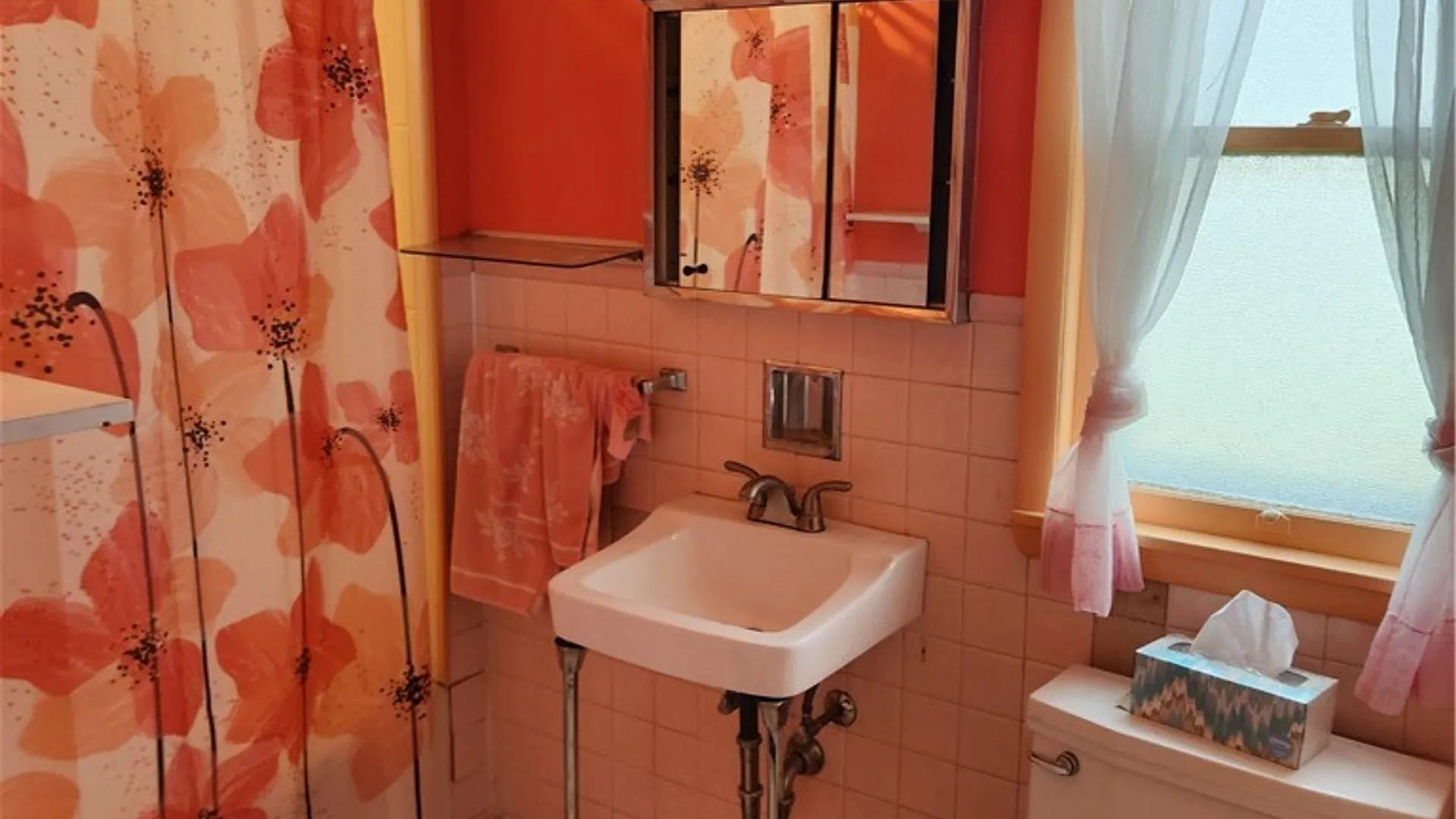 Property at 256 Auburn Avenue, Buffalo, NY 14213 8