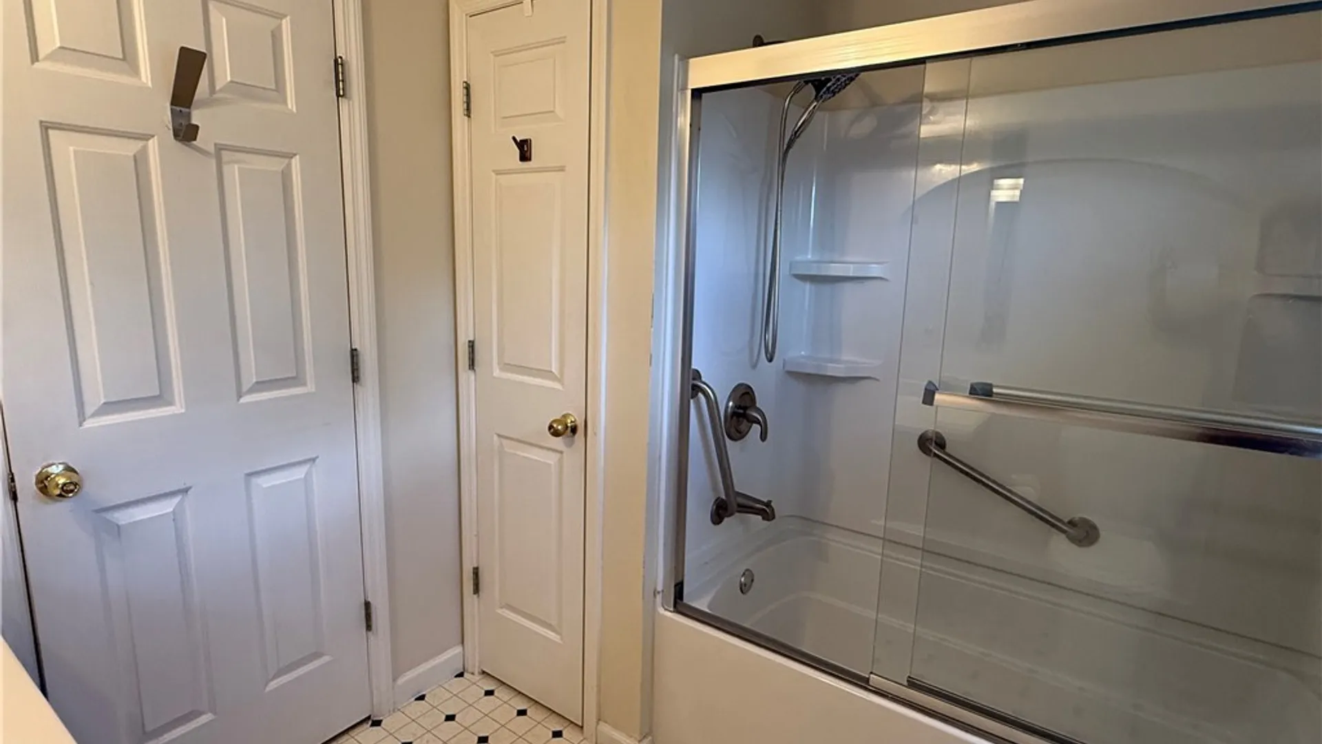 Property at 128 Hagan Circle, Oneida, NY 13421 16