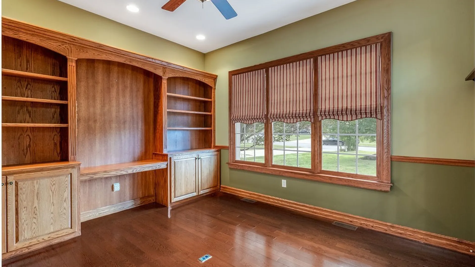 Property at 81 Hidden Oaks Court, Grand Island, NY 14072 24